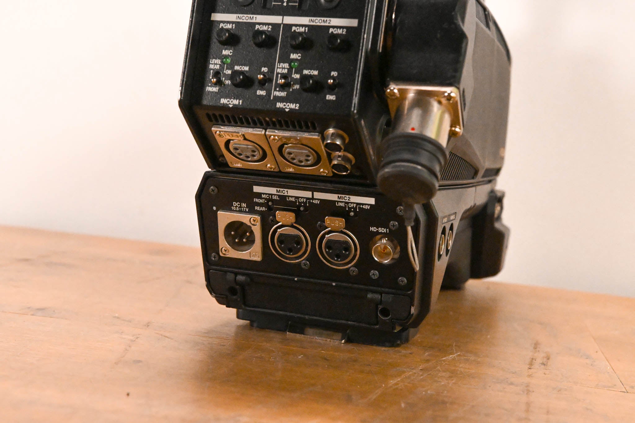 Hitachi Z-HD5000 HDTV Camera with CA-HF1000 Camera Adaptor