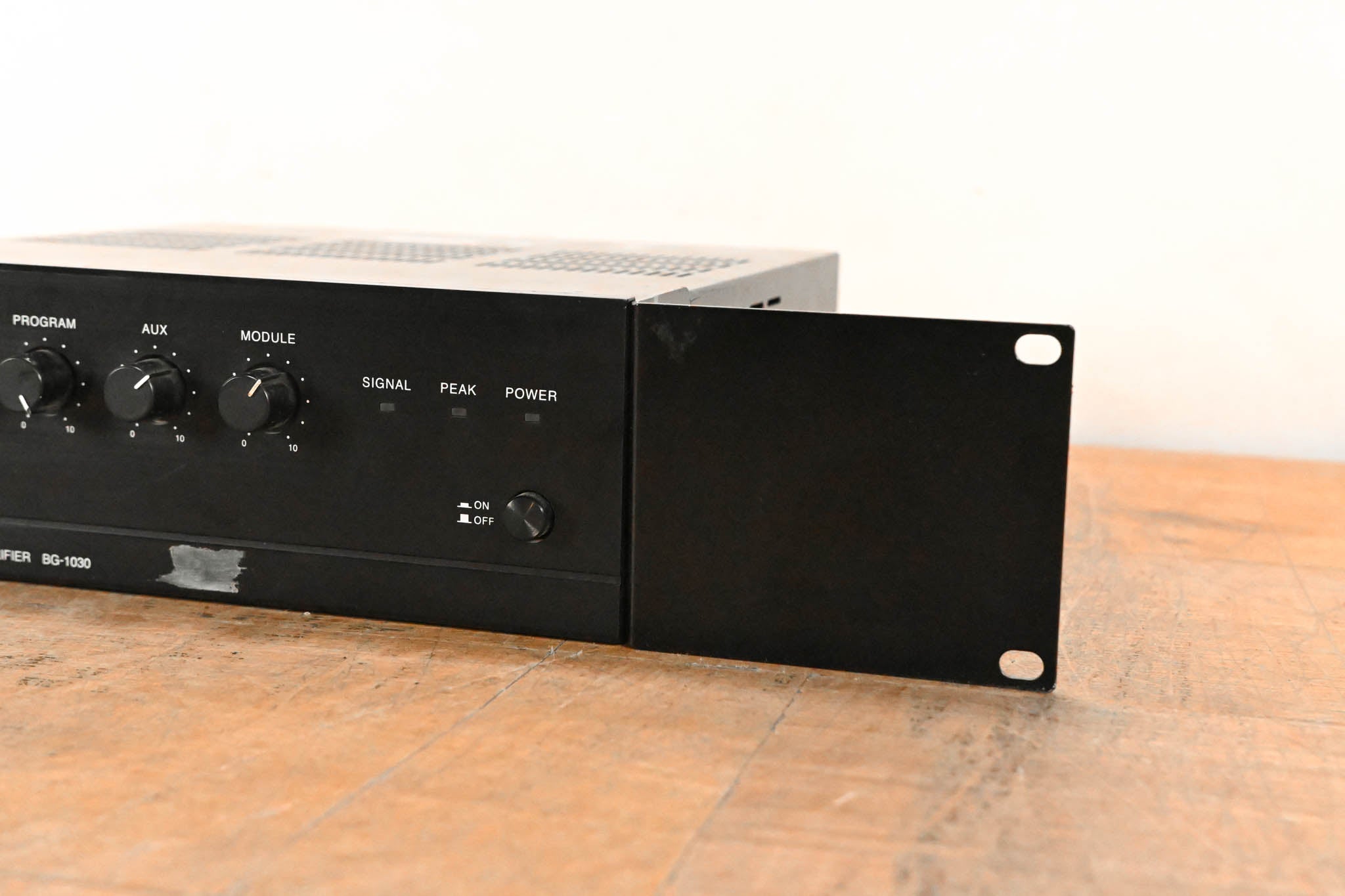 TOA BG-1030 5-Channel Mixer/Amplifer