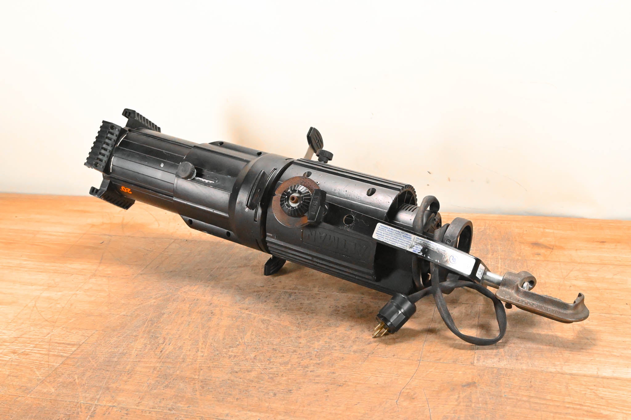 Altman Shakespeare S6-20 20 Degree Ellipsoidal Spotlight