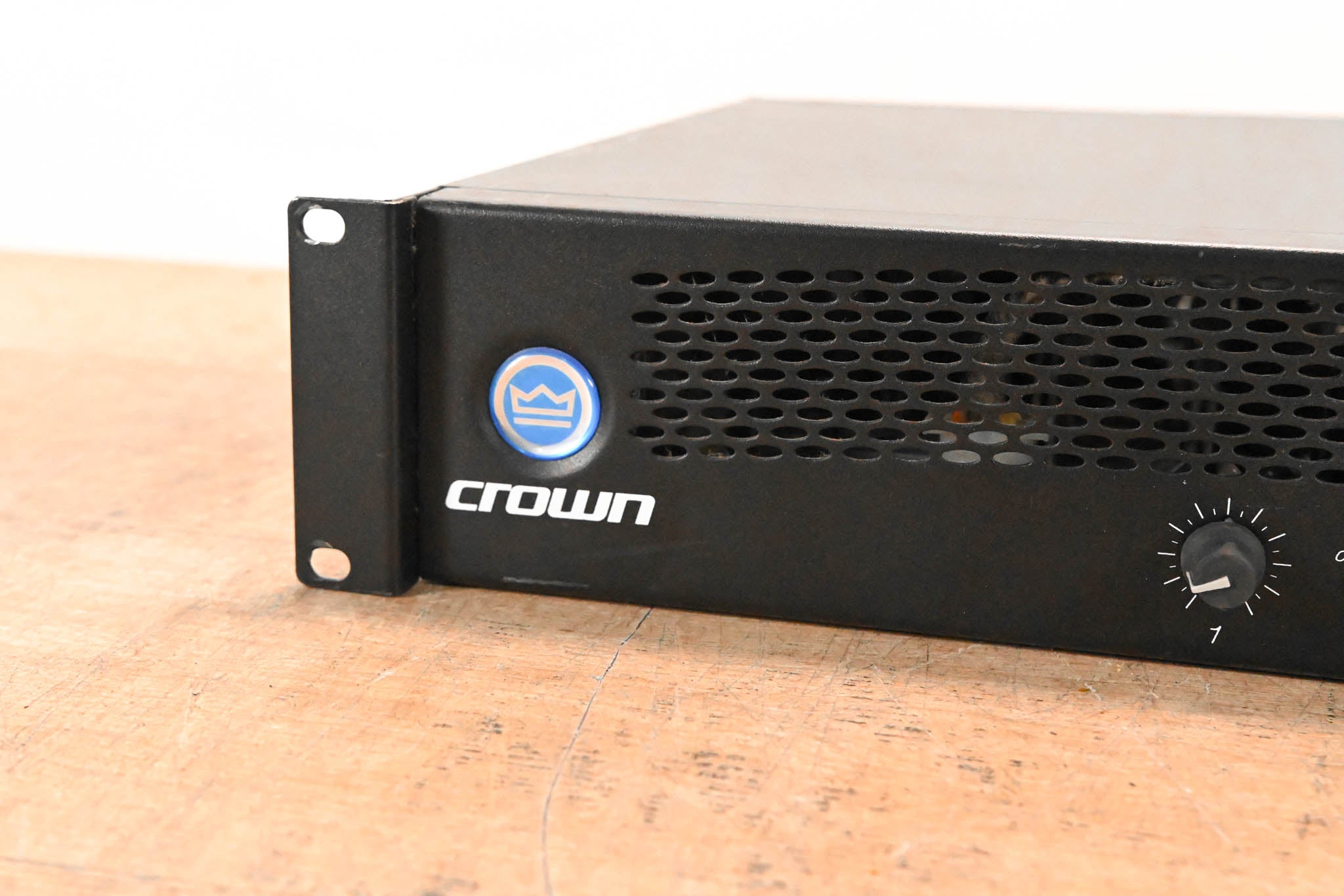 Crown XLS 402 2-Channel Power Amplifier