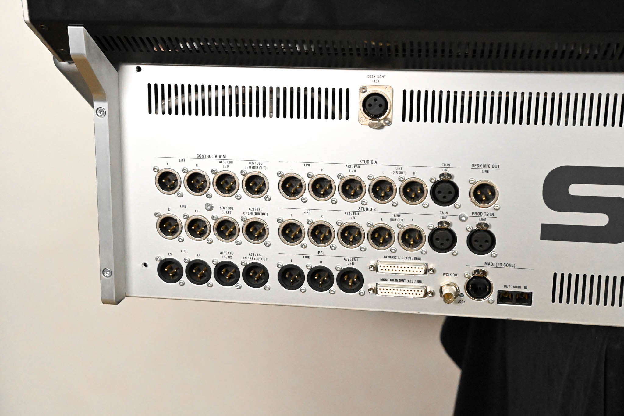 Studer Vista 5 M3 Digital Mixing Console