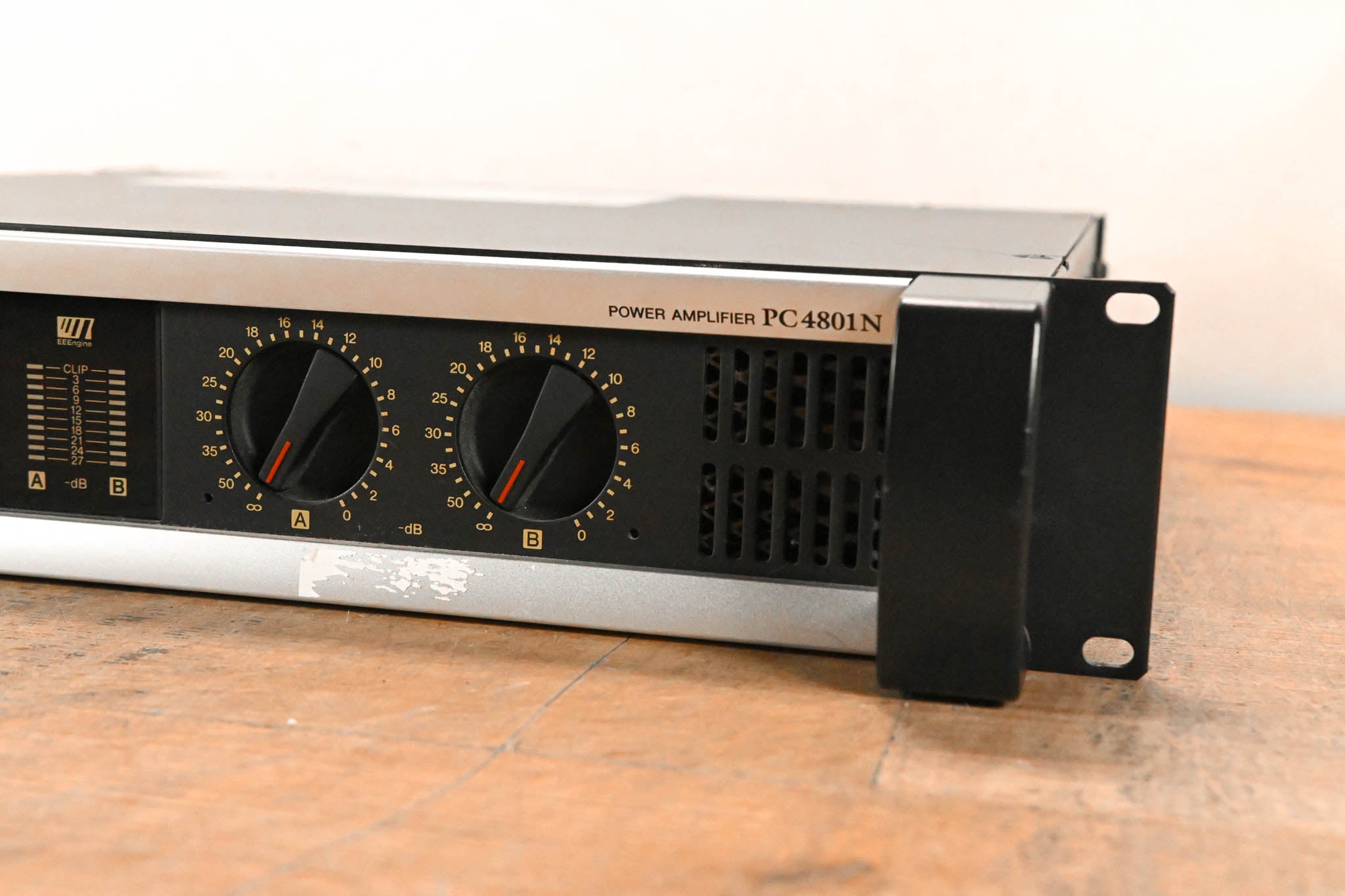 Yamaha PC4801N 2-Channel 475W Power Amplifier
