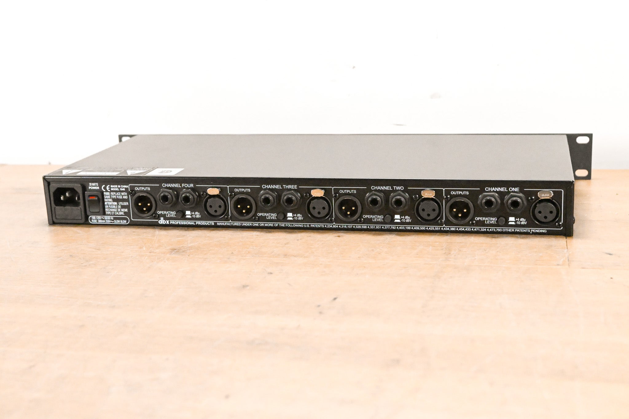 dbx 1046 Quad Compressor/Limiter
