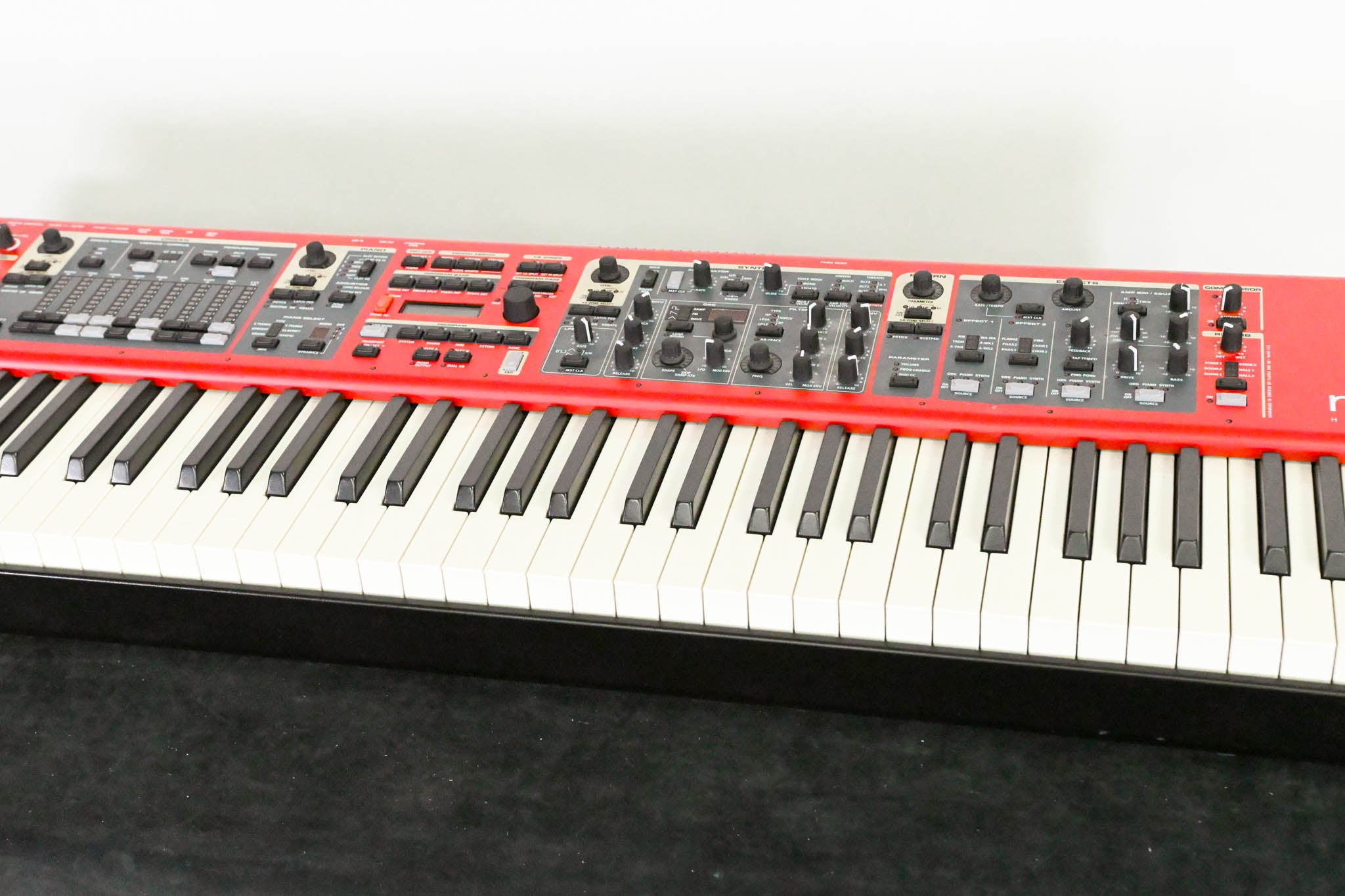 Nord Stage 2 HA88 Hammer Action 88-Key Digital Piano