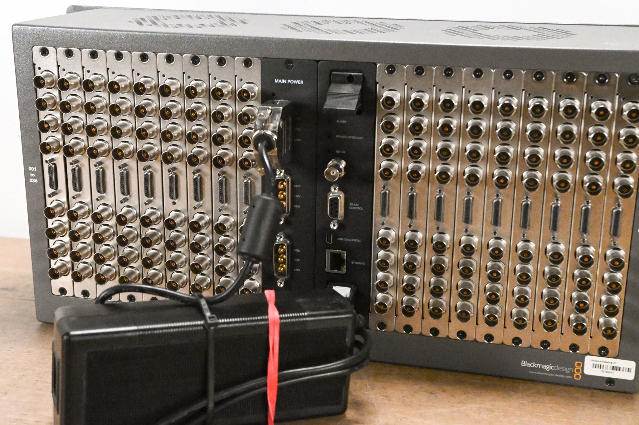 Blackmagic Design Universal Videohub 72 Rack Frame with 18 Cards