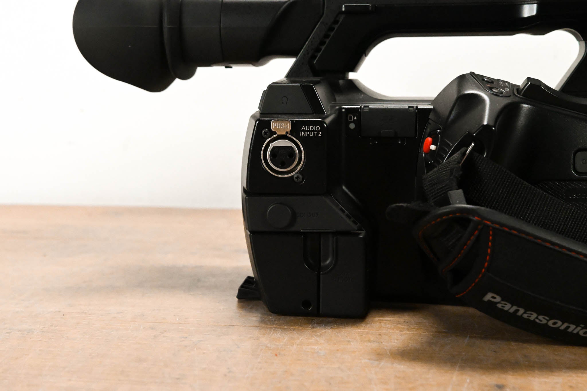 Panasonic AJ-PX230 P2HD 1080p60 AVC Ultra Camcorder
