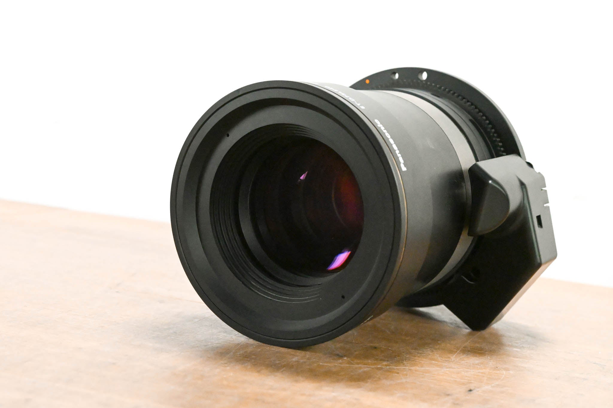 Panasonic ET-D75LE40 Zoom Lens for 3-Chip DLP Projector