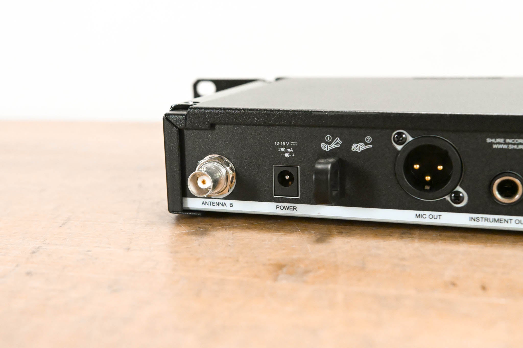 Shure BLX24R/B58 Handheld Wireless System - H10 Band (NO POWER SUPPLY)