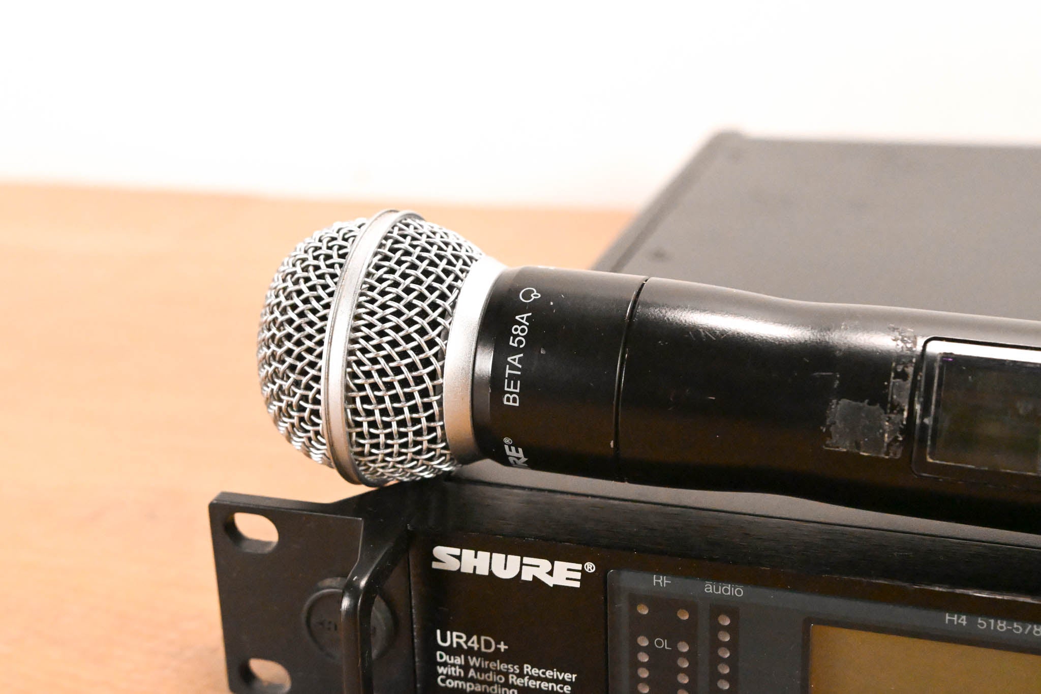 Shure UR4D+ Wireless Receiver w/UR1 Bodypack & UR2/BETA58A Mic - H4 Band
