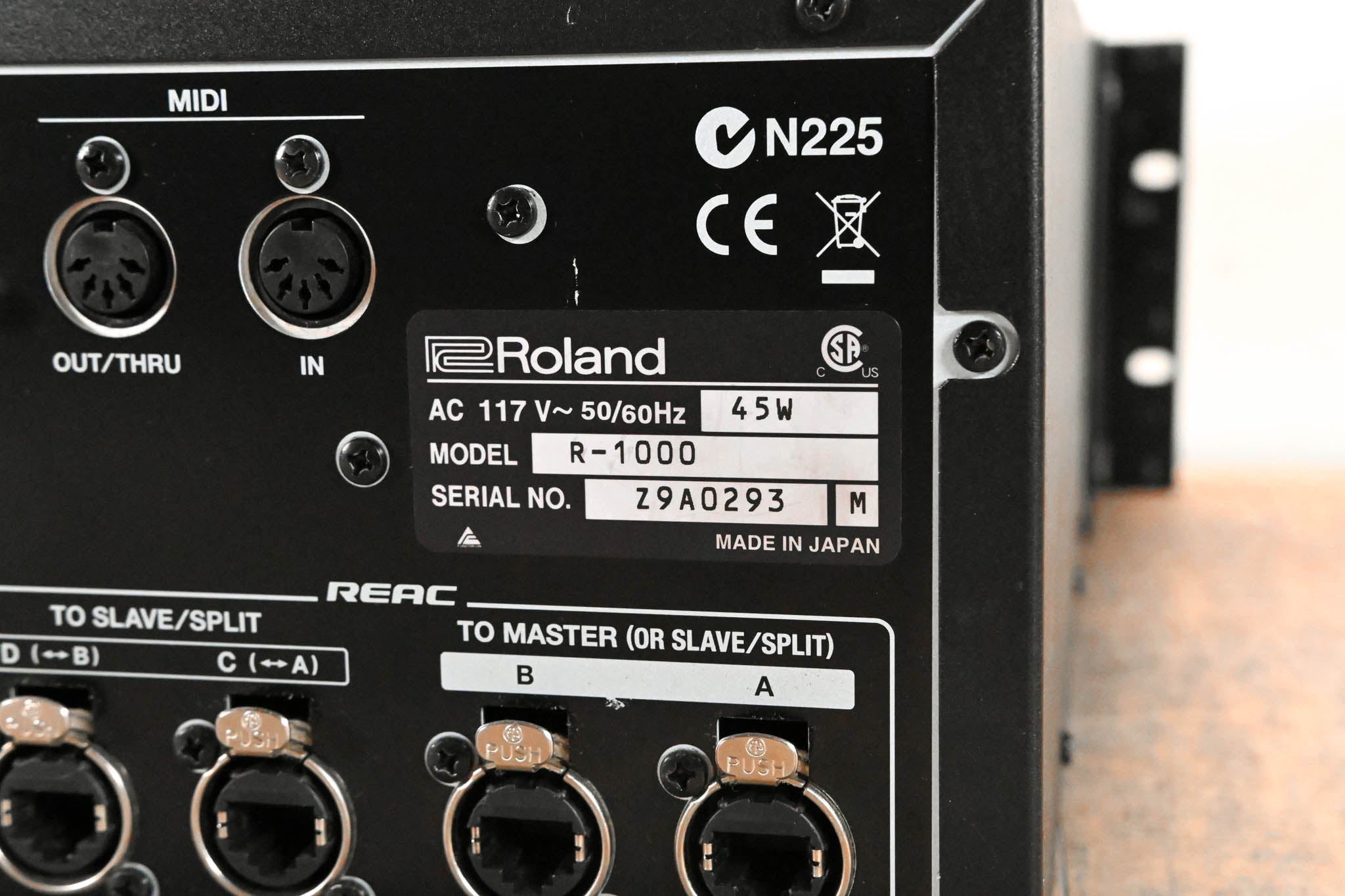 Roland R-1000 48-Track Audio Recorder and Player