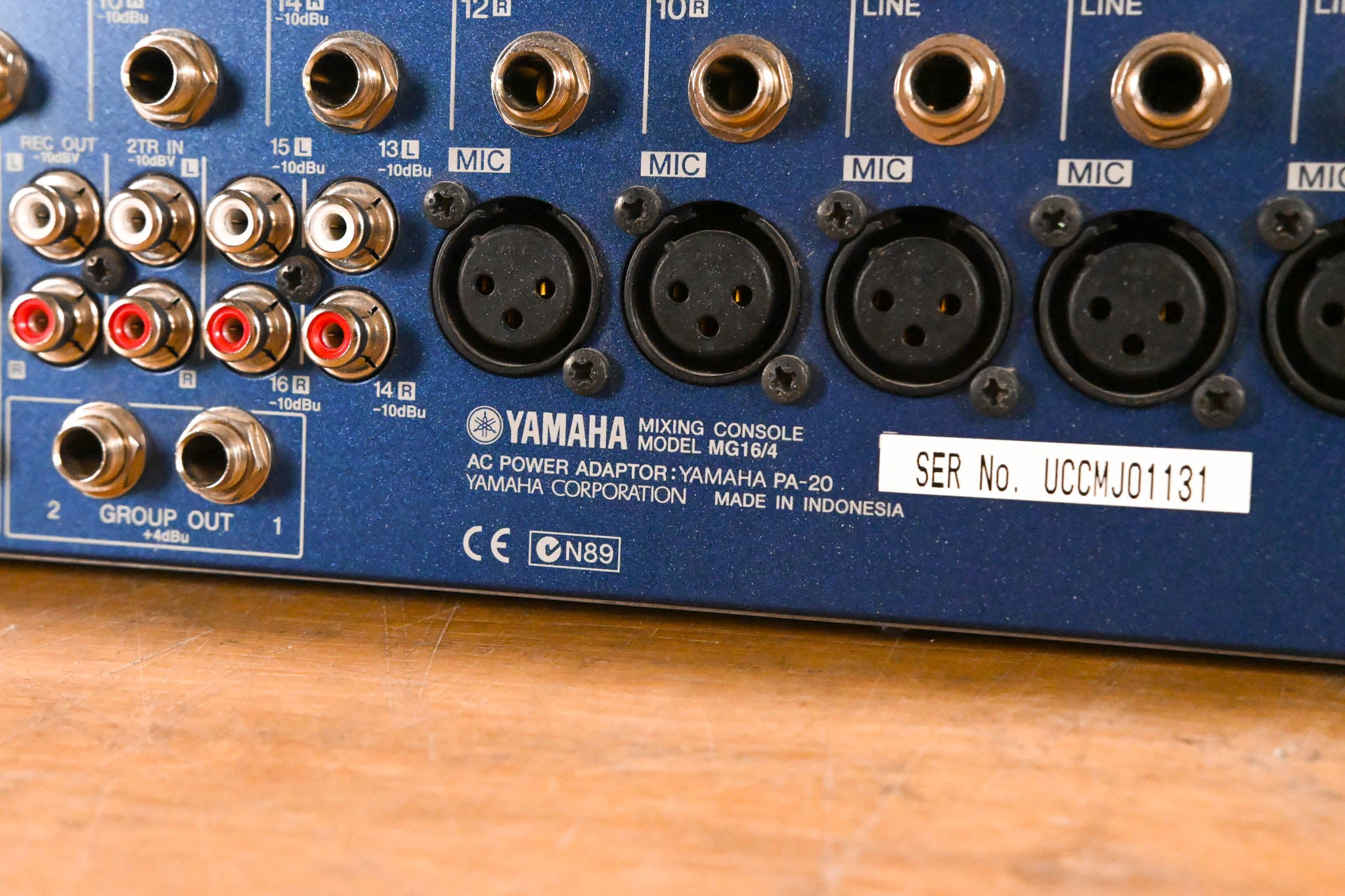 Yamaha MG16/4 16-Channel 4-Bus Analog Mixing Console (NO POWER SUPPLY)