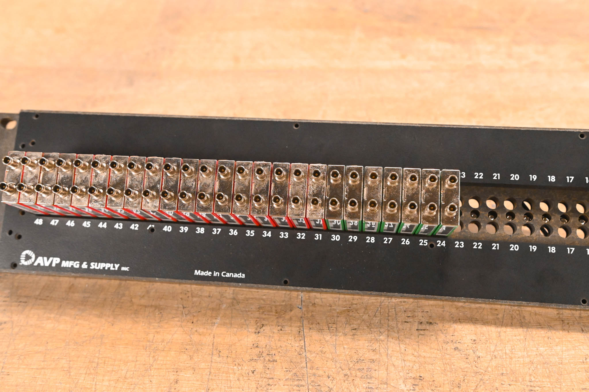 AVP 2RU 96-Point TT Bantam Patchbay w/ KMN75 & KM75 Modules
