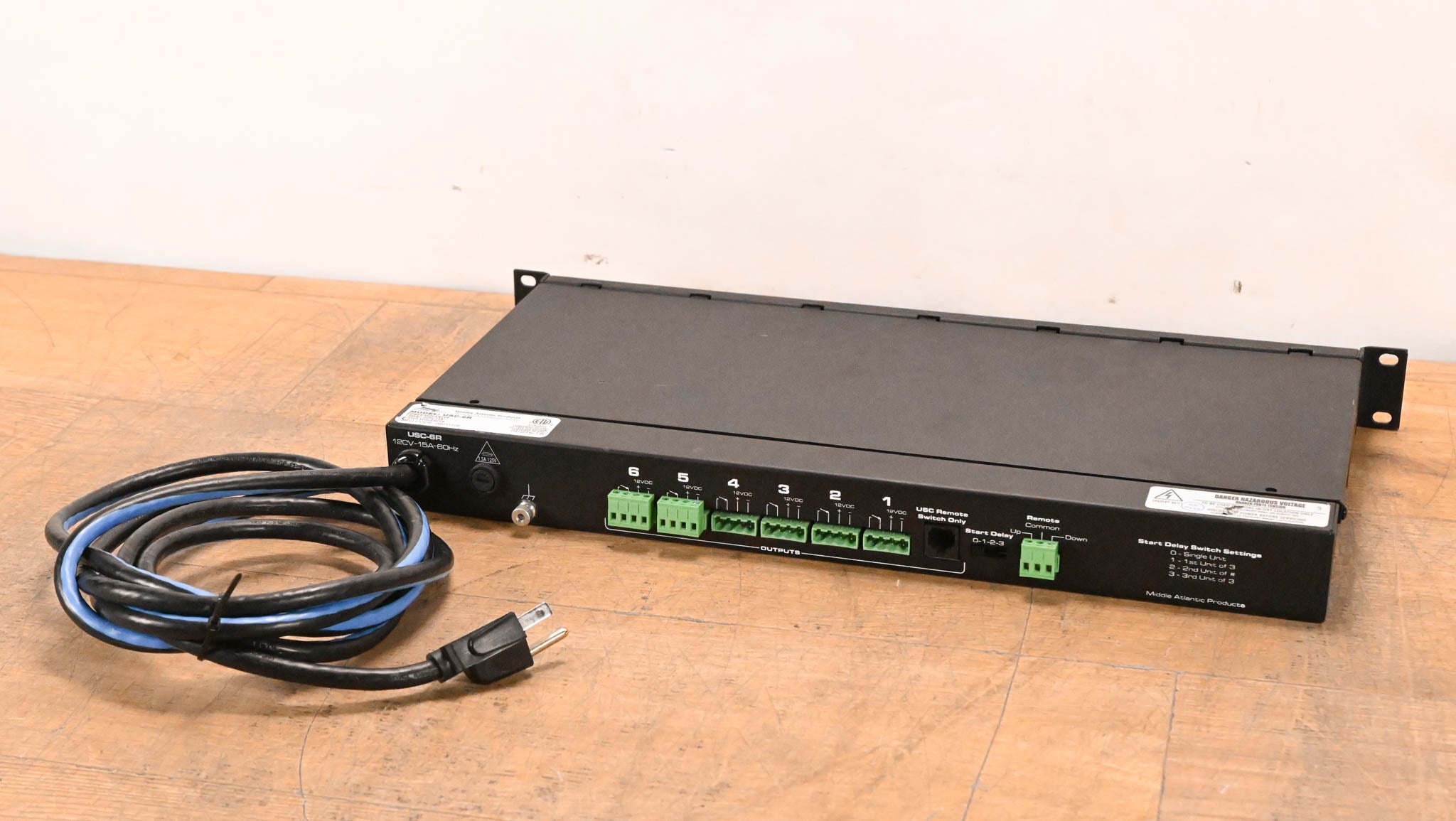 Middle Atlantic USC-6R Power Sequencer Rackmount Power Conditioner