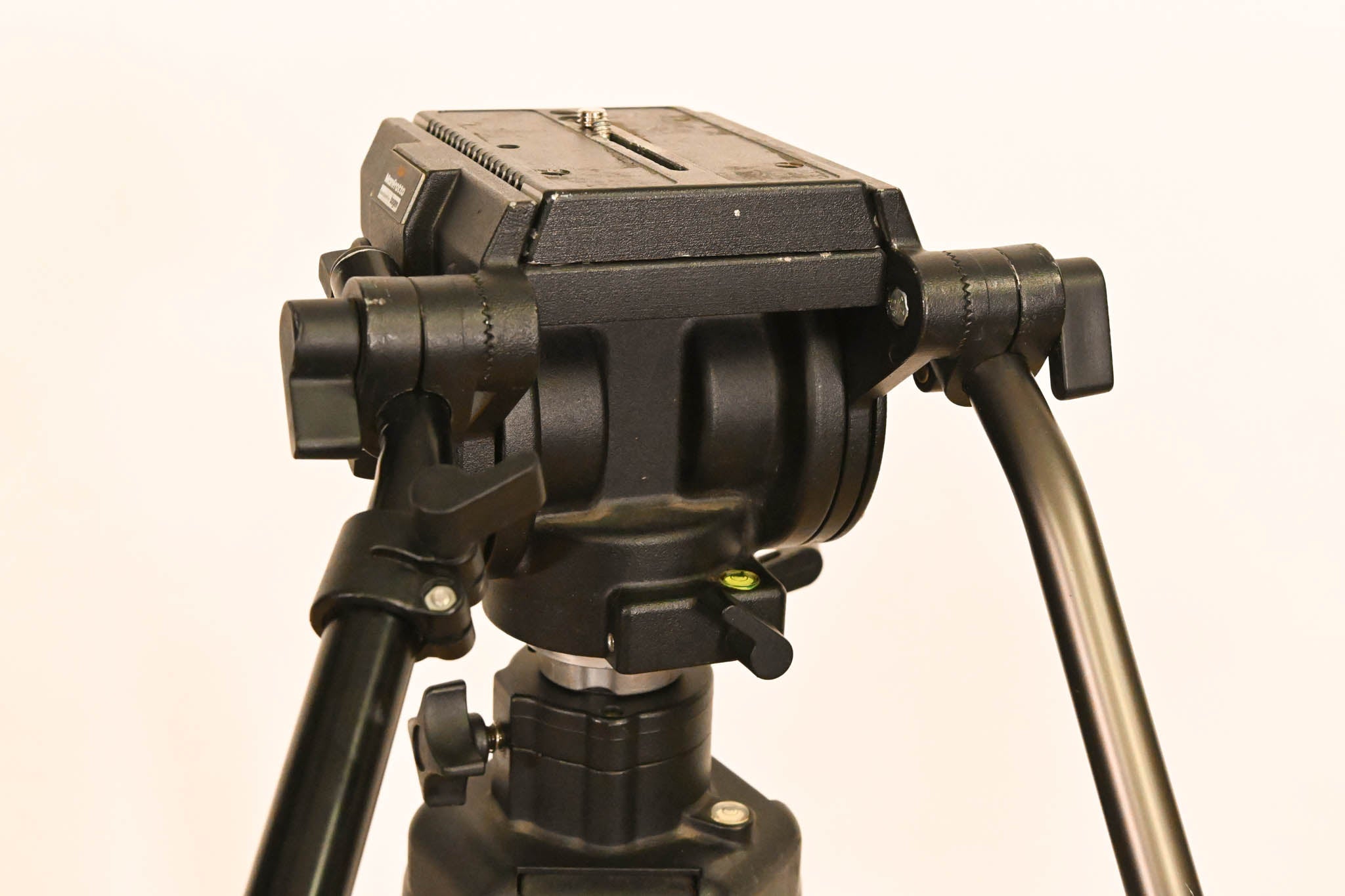 Manfrotto/Bogen 3068 Video Tripod with 3066 Fluid Head