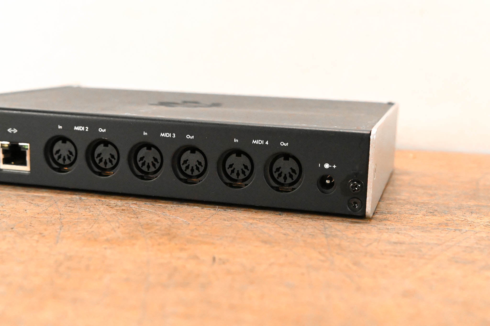 iConnectivity iConnectMIDI4+ USB + Lightning iOS MIDI Interface (NO PSU)