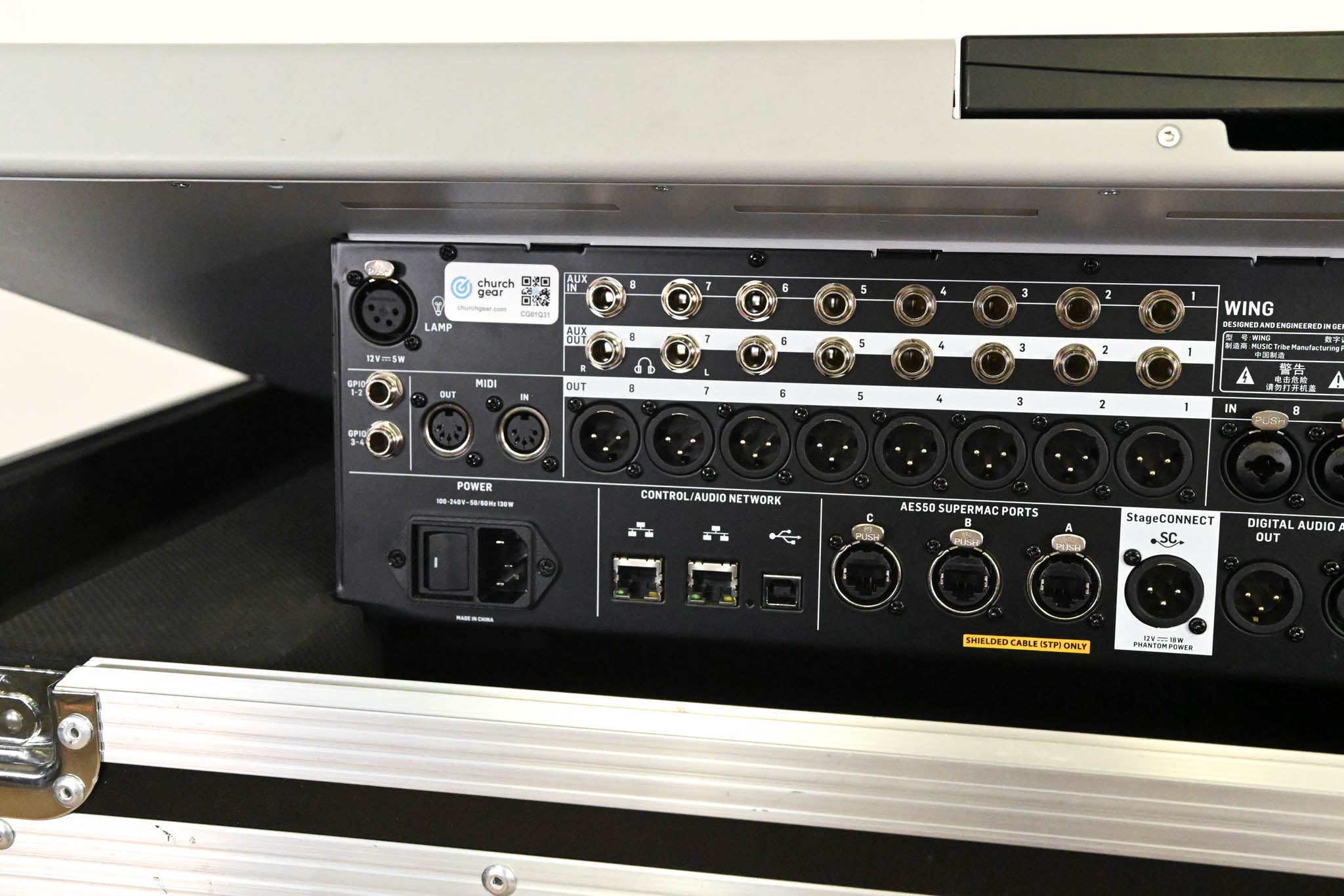 Behringer WING 48-Channel Digital Mixer with Road Case