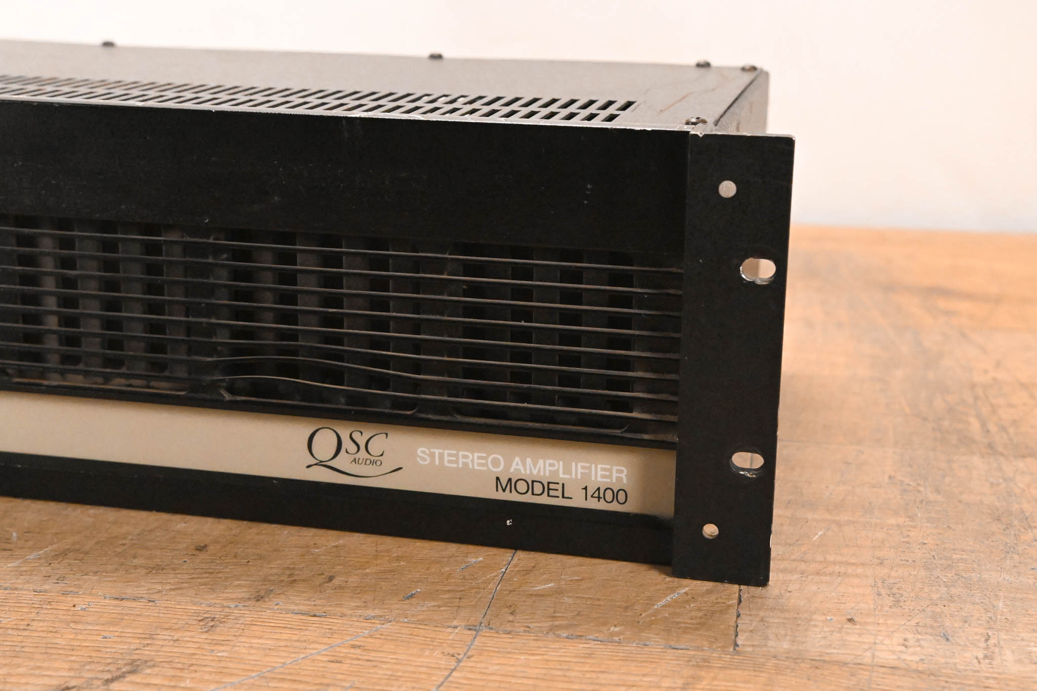 QSC Model 1400 2-Channel Power Amplifier