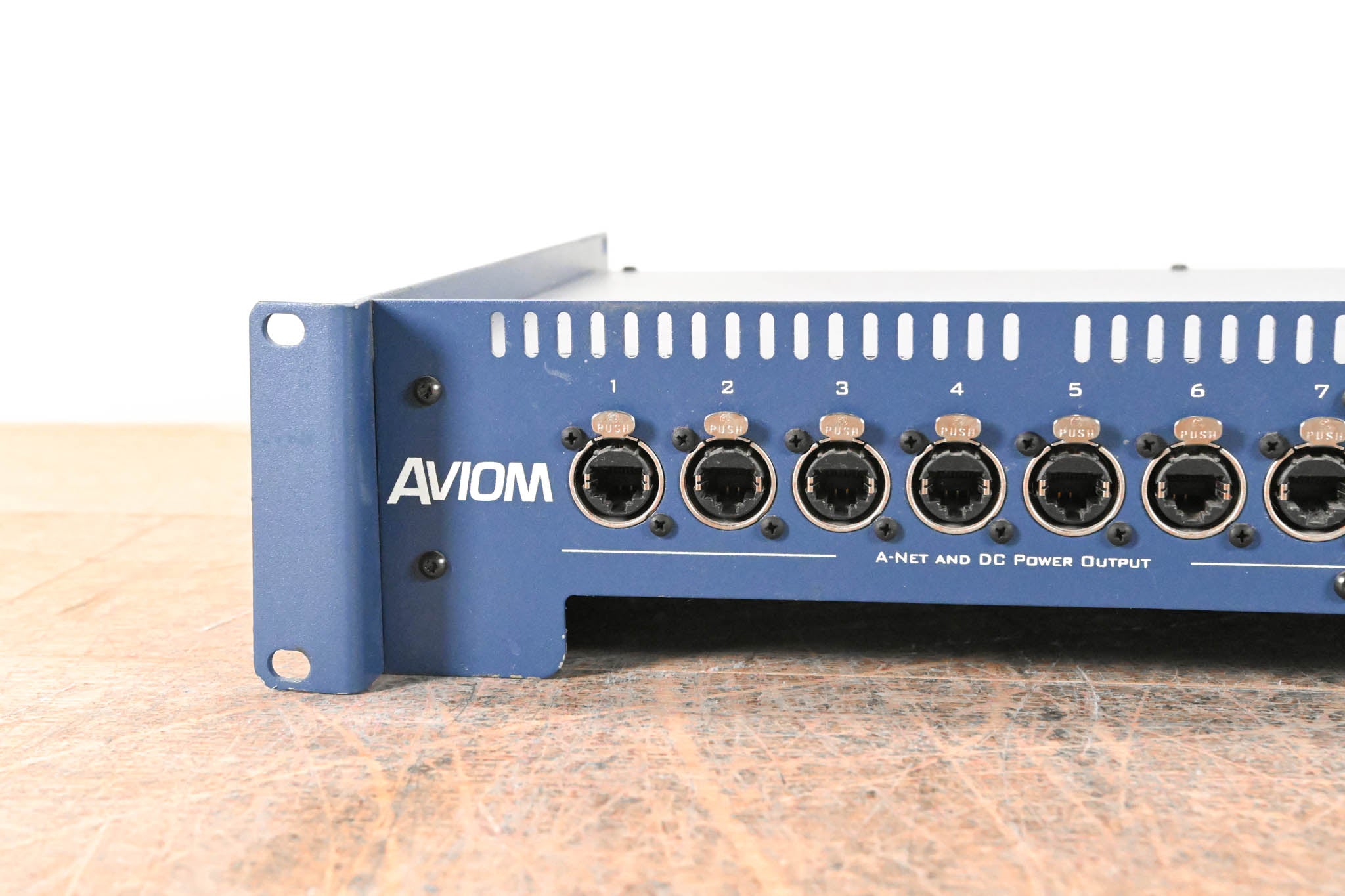 Aviom A-16D Pro A-Net Distributor