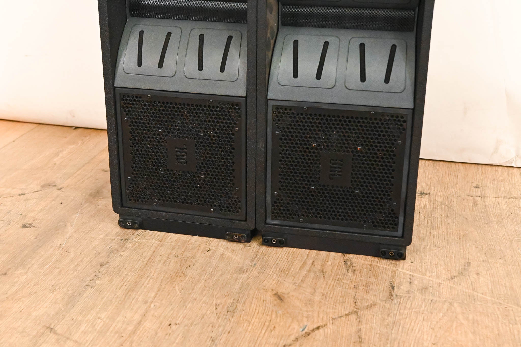 JBL VT4886 Dual 6.5" Passive Compact Line Array Loudspeakers (PAIR)