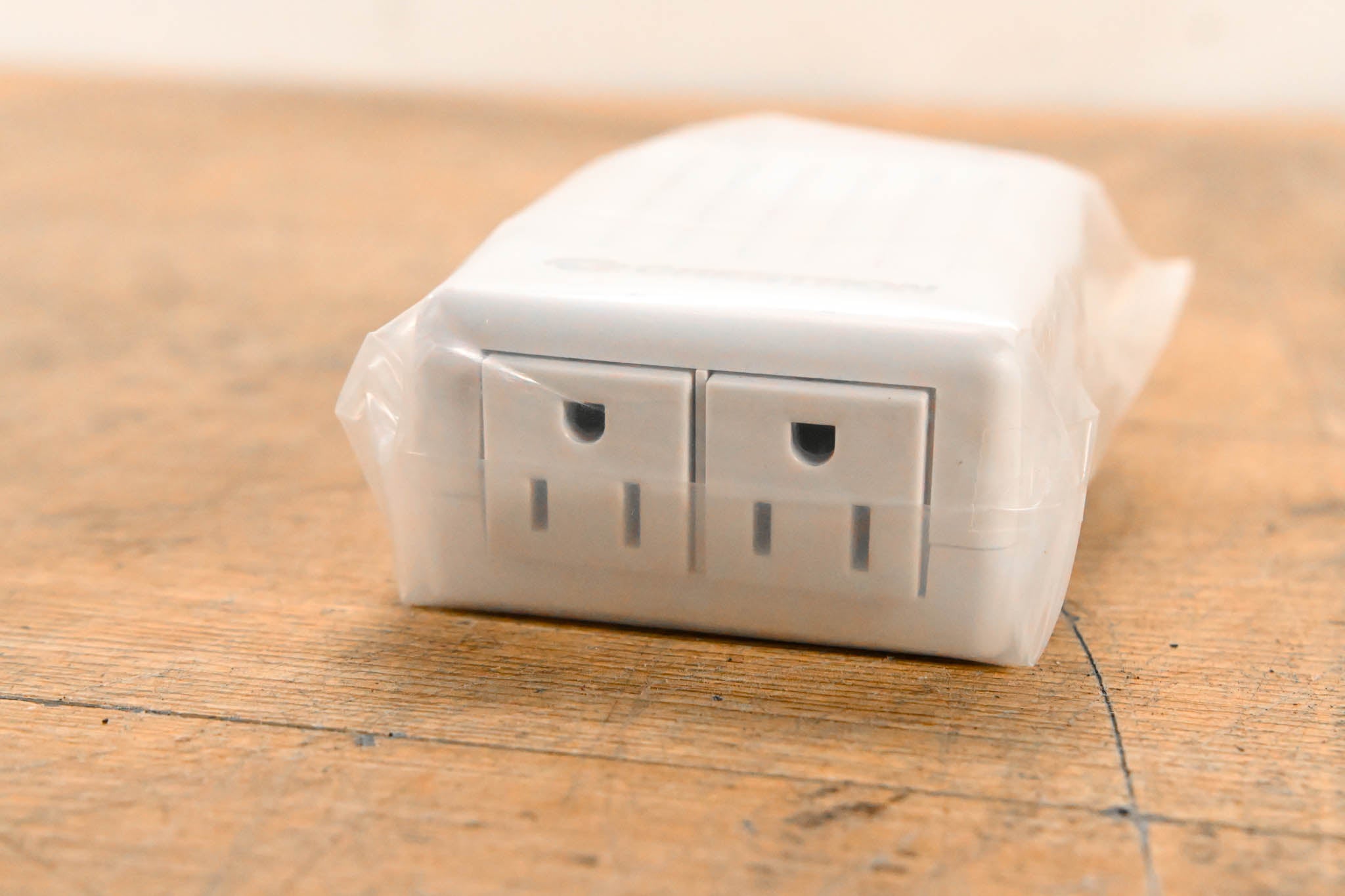 Crestron CLW-LSWEX-2GD-W-T Dual-Channel Wireless Lamp Switch