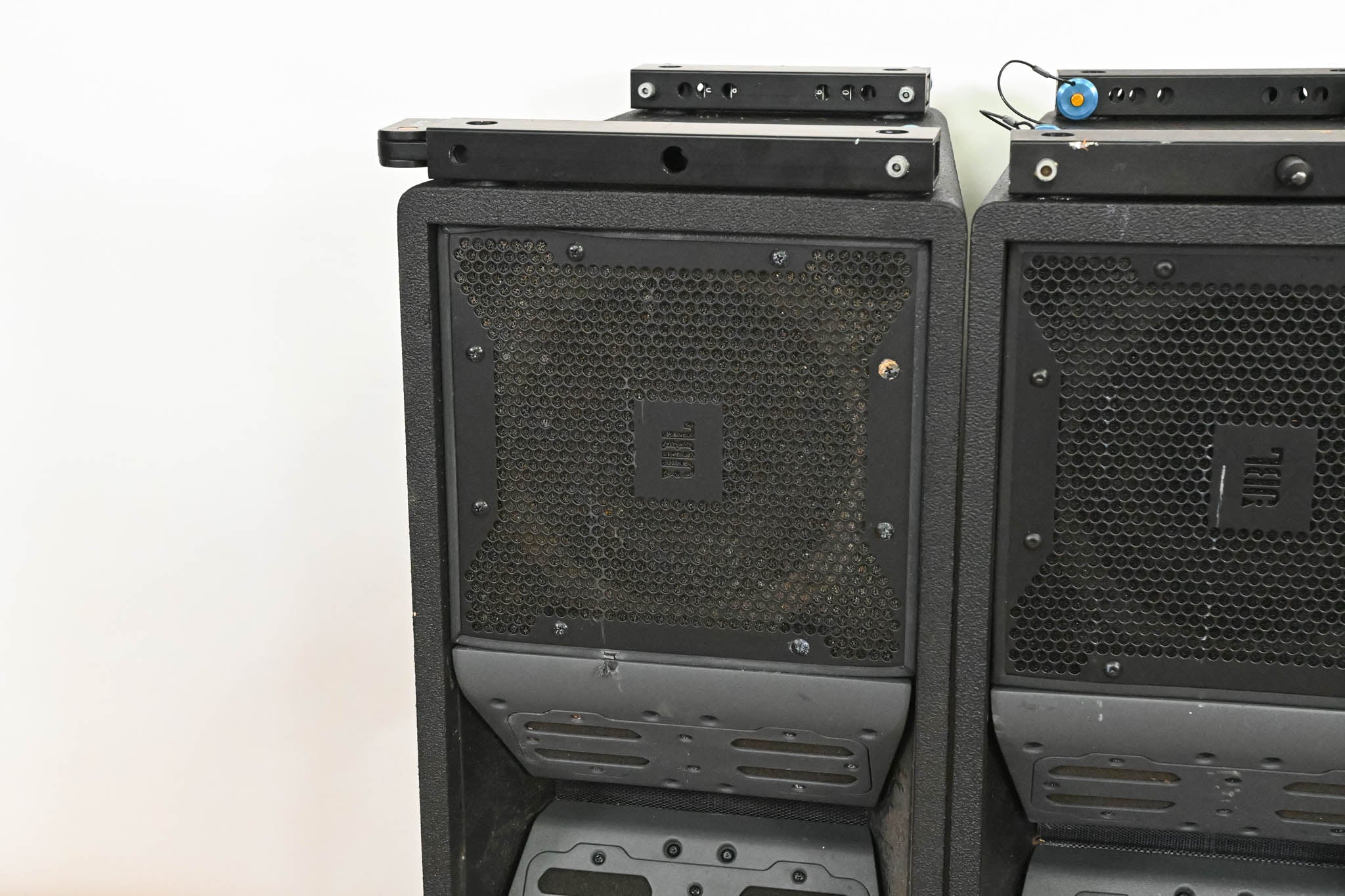JBL VT4887 Compact Bi-Amplified 3-Way Line Array Element (PAIR)