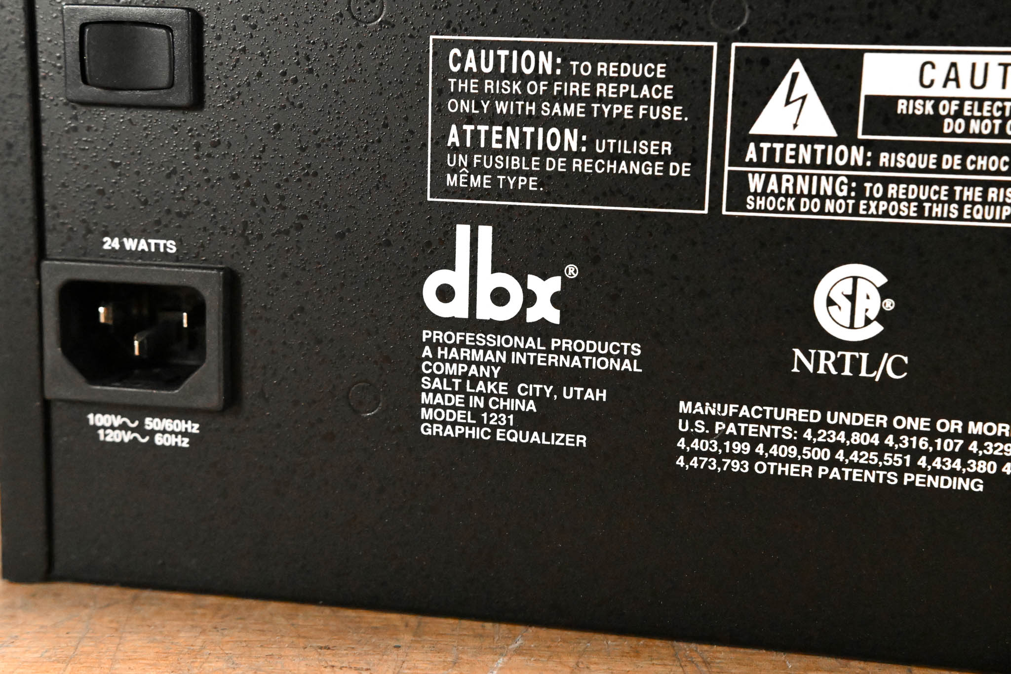 dbx 1231 Dual-Channel 31-Band Graphic Equalizer