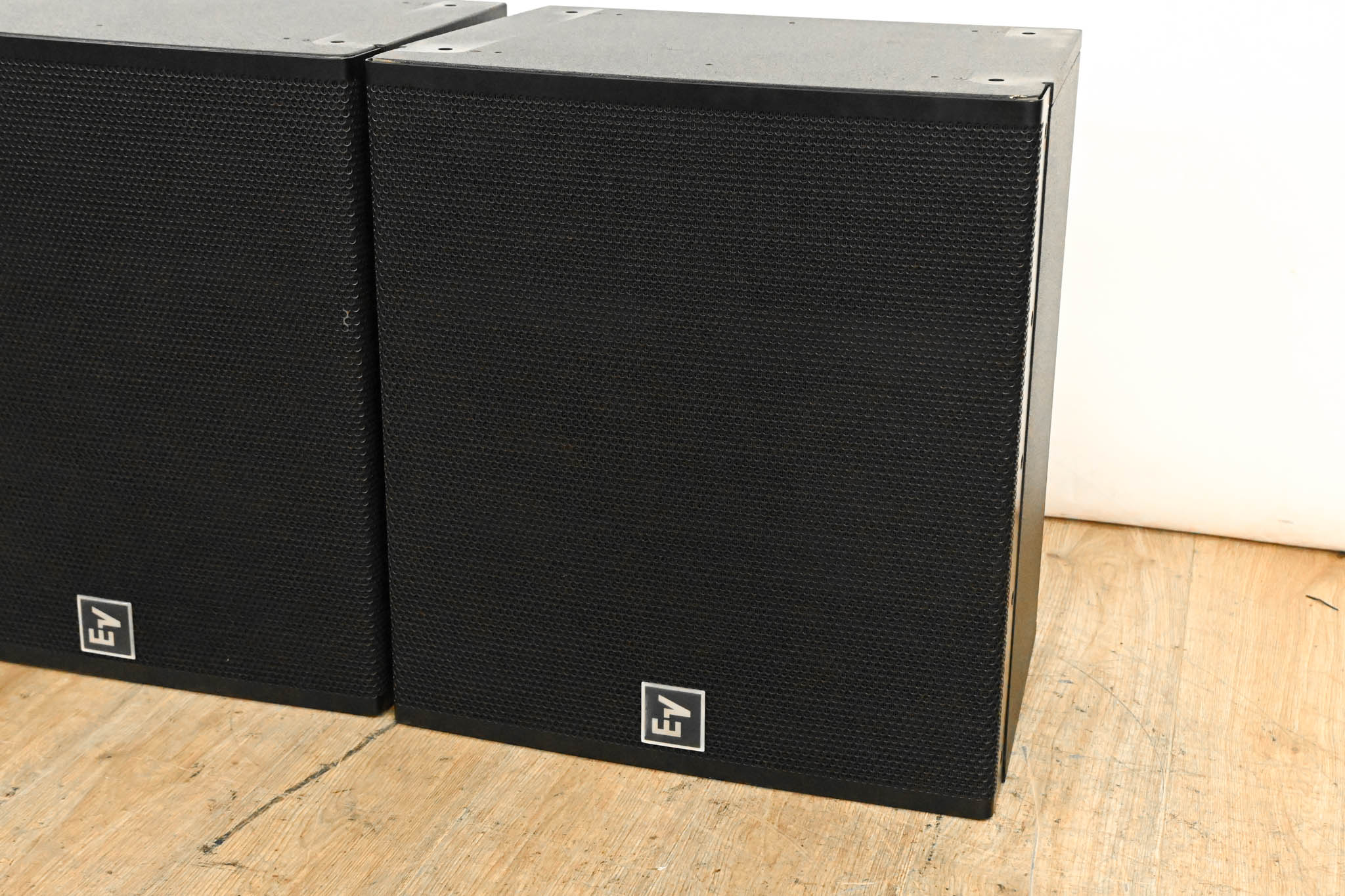 Electro-Voice (EV) EVA-2082S/906 Full-Range Line-Array Speaker (PAIR)