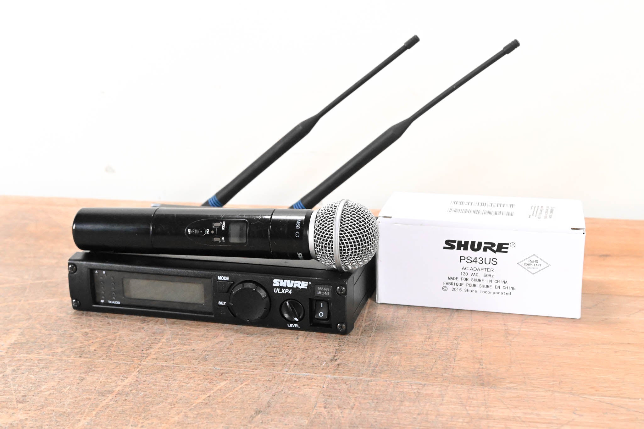 Shure ULXP24/58 Handheld Wireless Microphone System M1 Band: 662-698 MHz