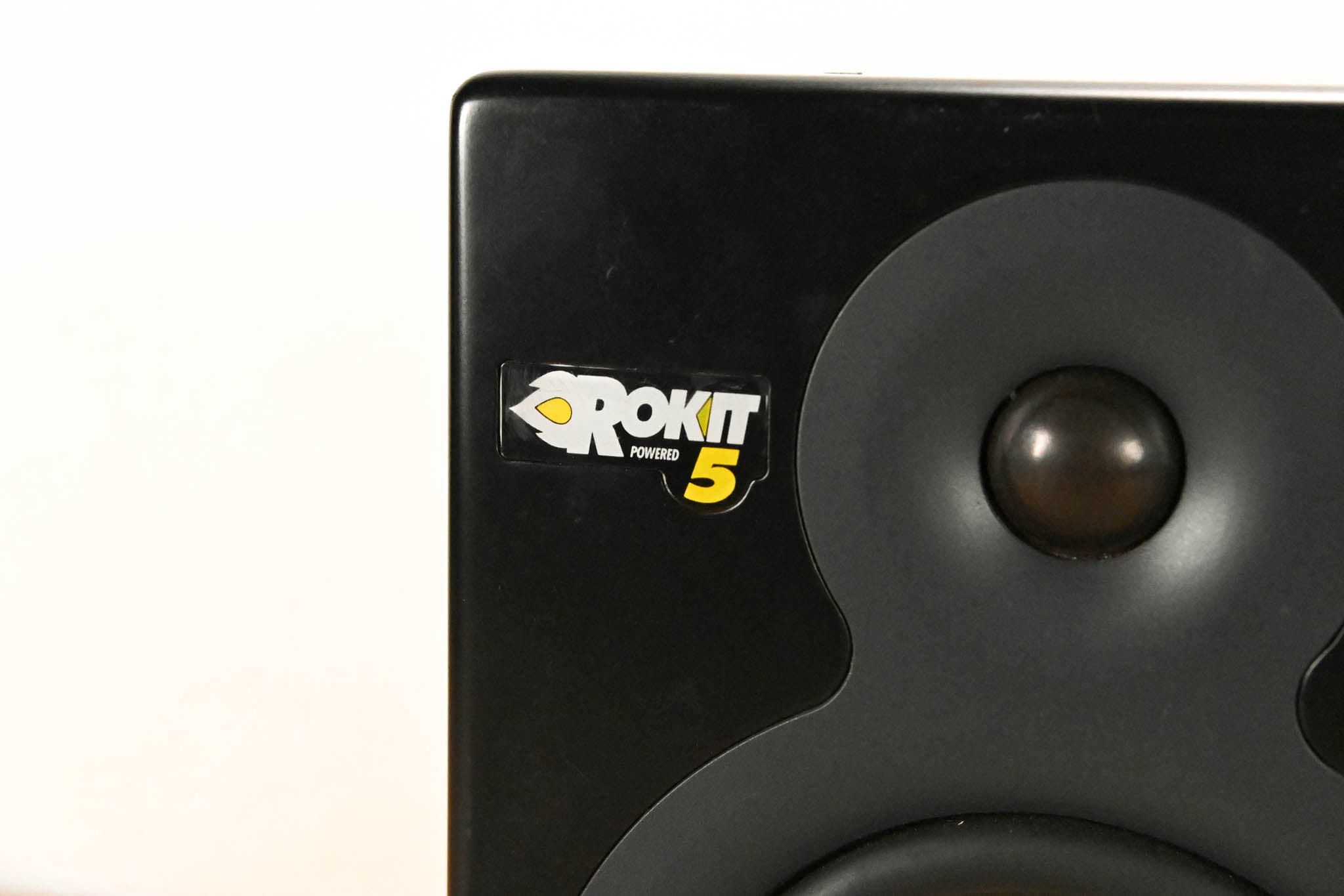 KRK Rokit 5 G1 5-inch Powered Studio Monitor