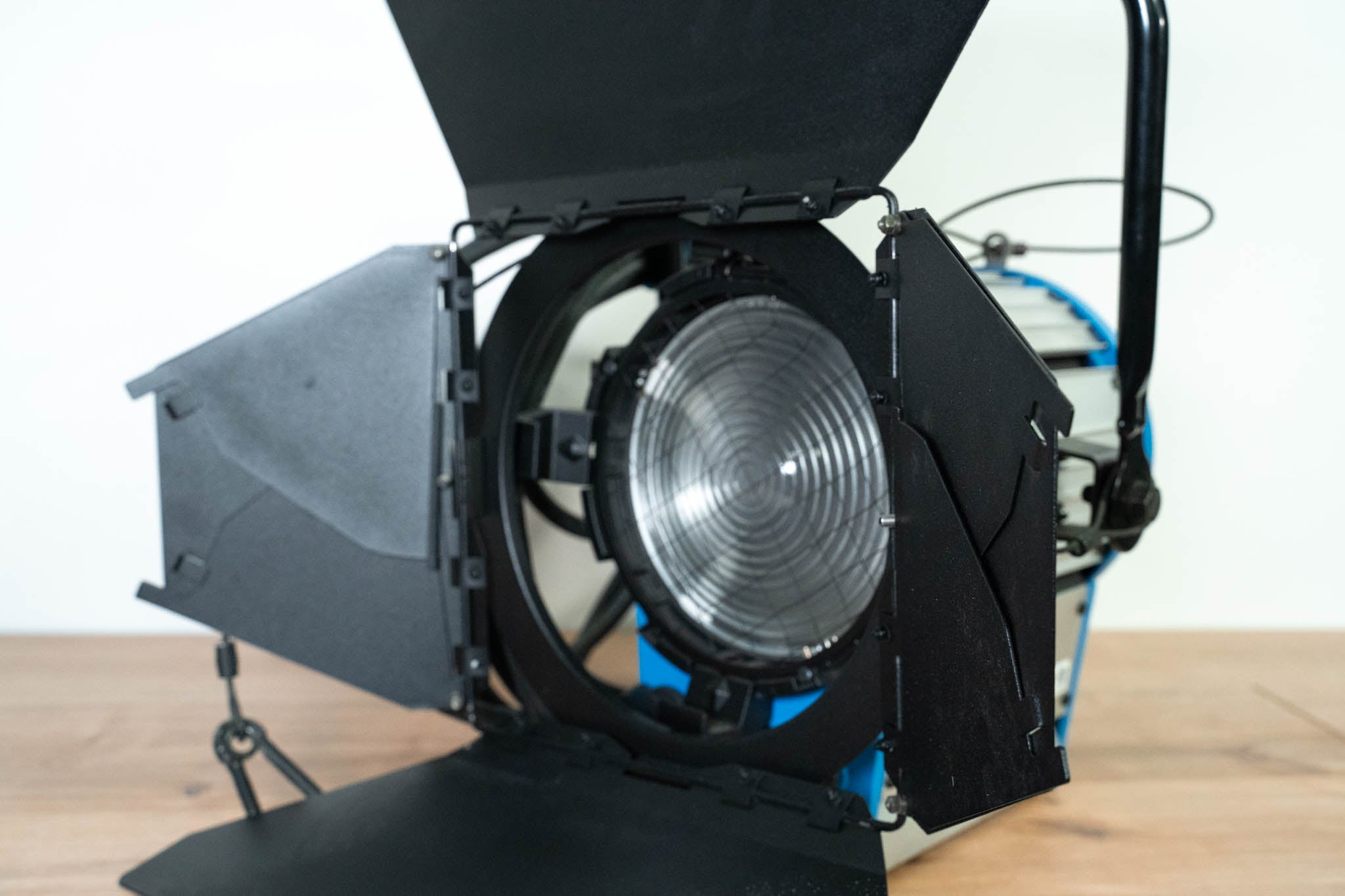 ARRI 2000 Fresnel Light Fixture