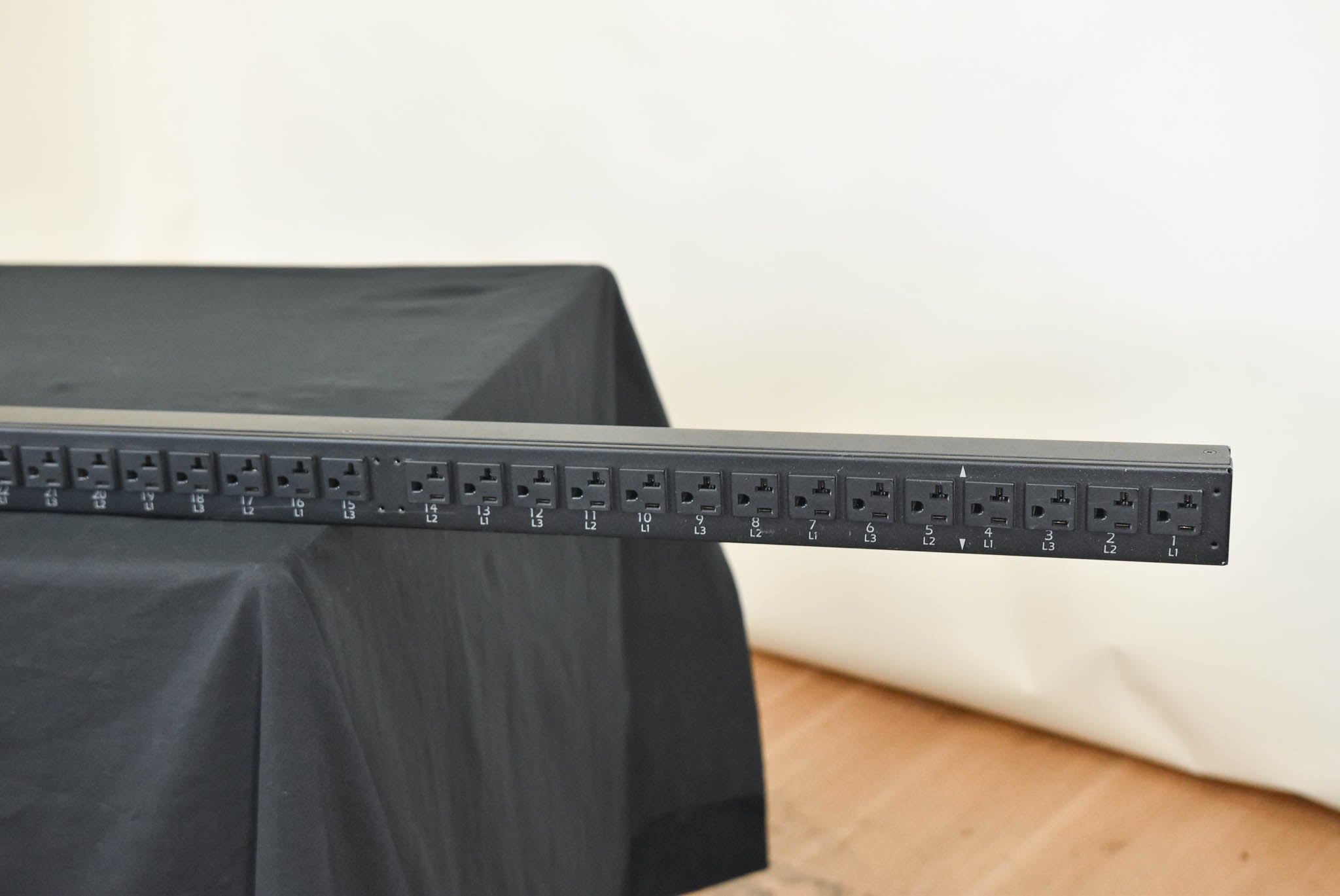 APC AP7862 Metered Rack PDU