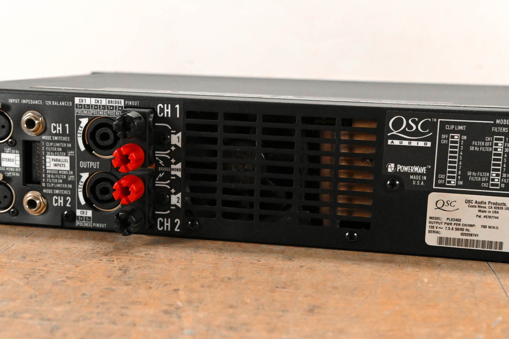 QSC PLX2402 2-Channel Power Amplifier