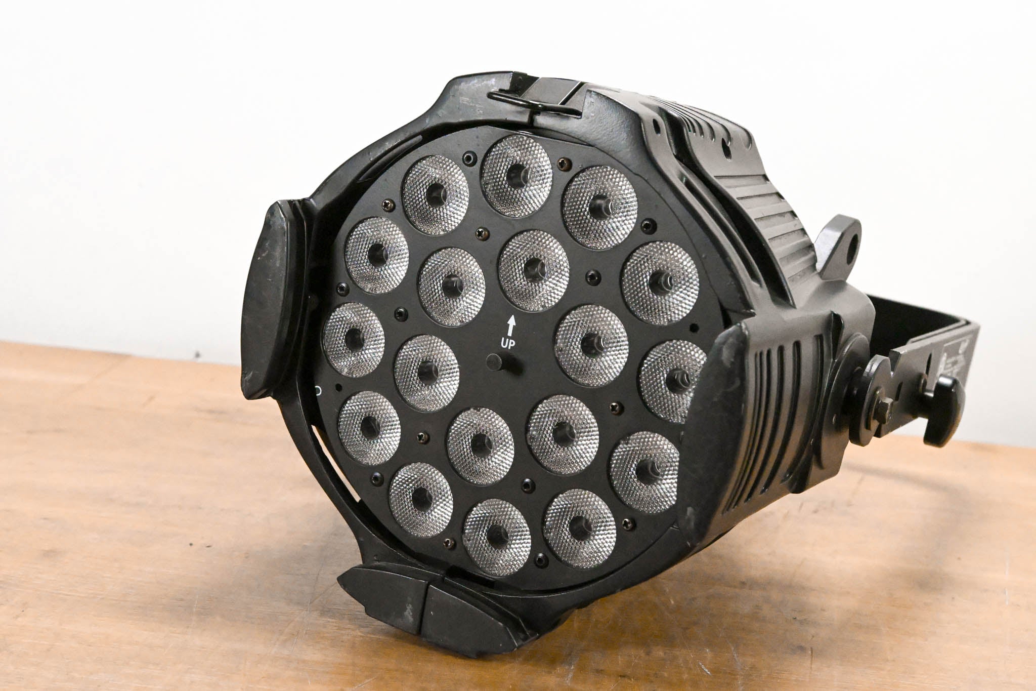Elation OPTI TRI PAR 18 x 3W Tri Color LED Par