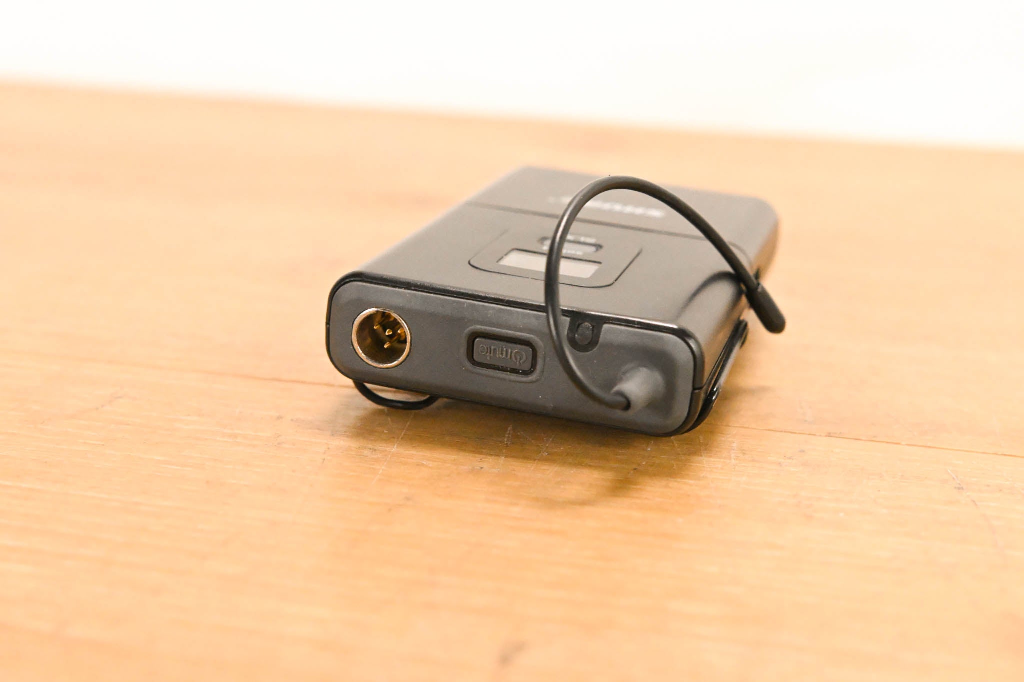 Shure SLX14 Bodypack Wireless System - J3 Band (NO POWER SUPPLY)