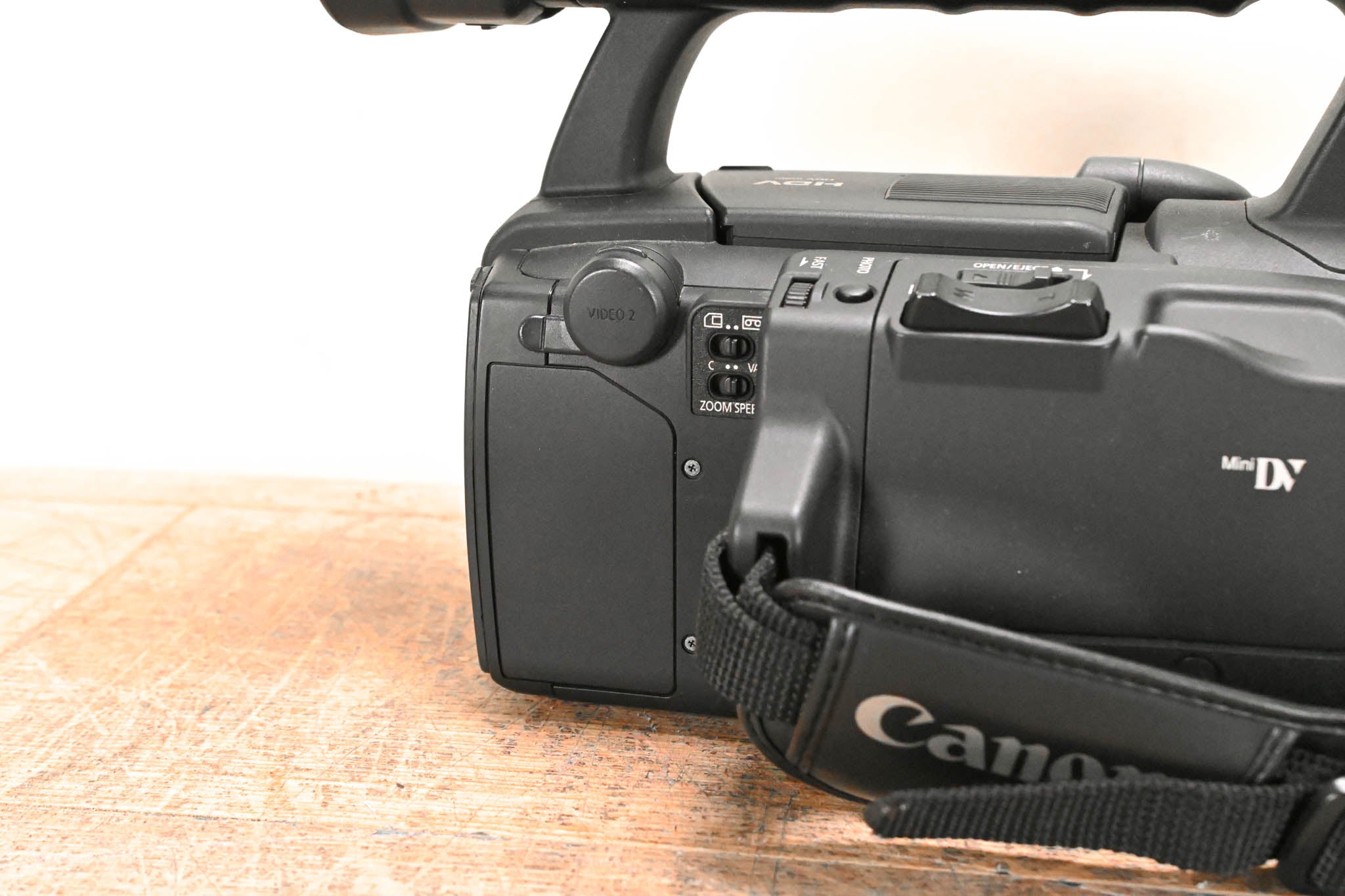 ビデオカメラ Canon XH A1/HDV/HD VIDEO 81EGOIK6wsS._UF350,350_QL80_.jpg