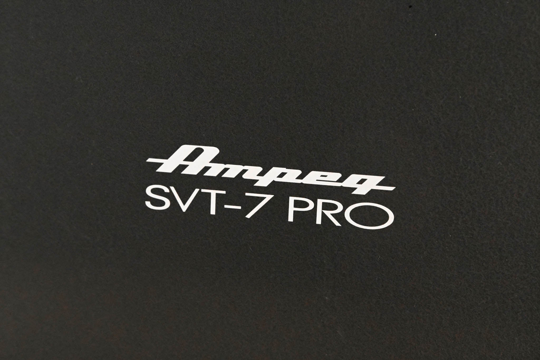 Ampeg SVT-7 PRO 1000W Bass Amp Head
