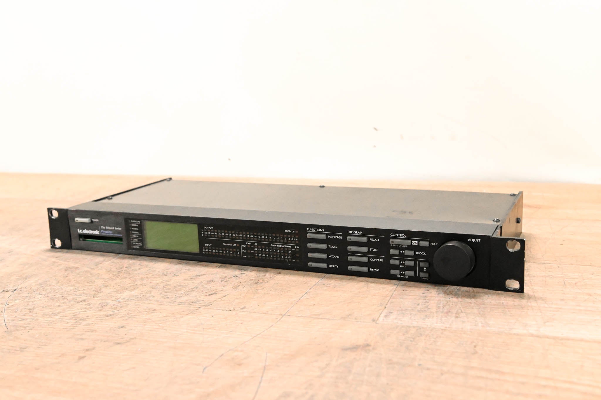 TC Electronic The Wizard Series Finalizer Studio Mastering Processor