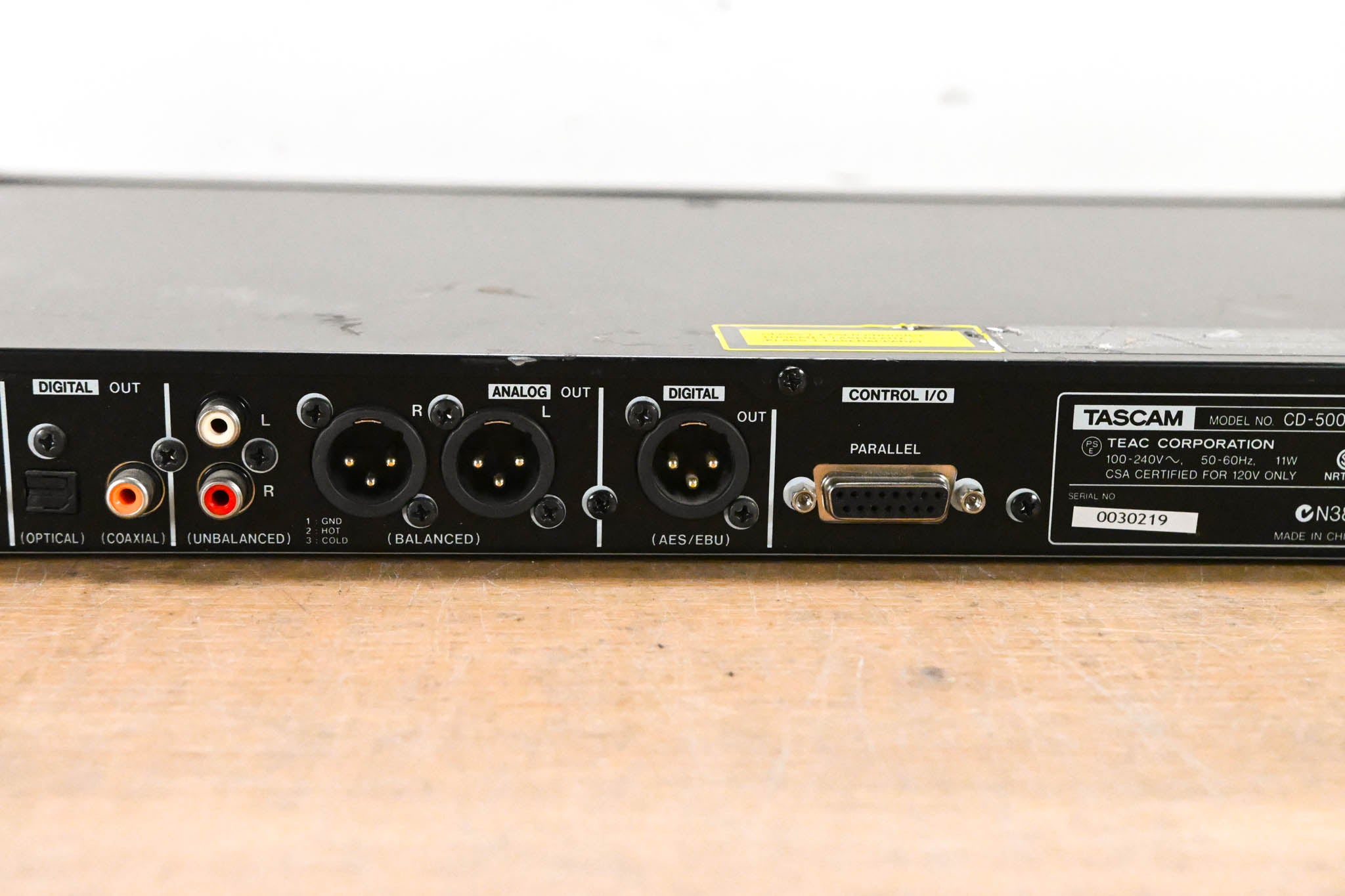 TASCAM CD-500B Rack-Mountable CD Player