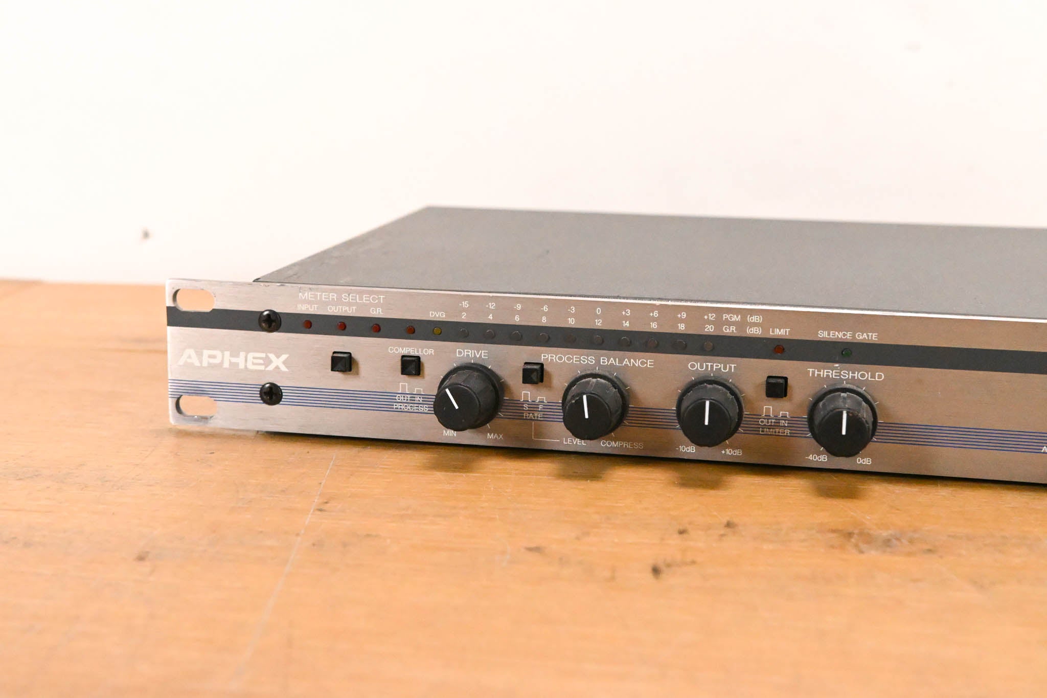 Aphex Compellor 323A Aural Exciter Compressor Leveler Limiter