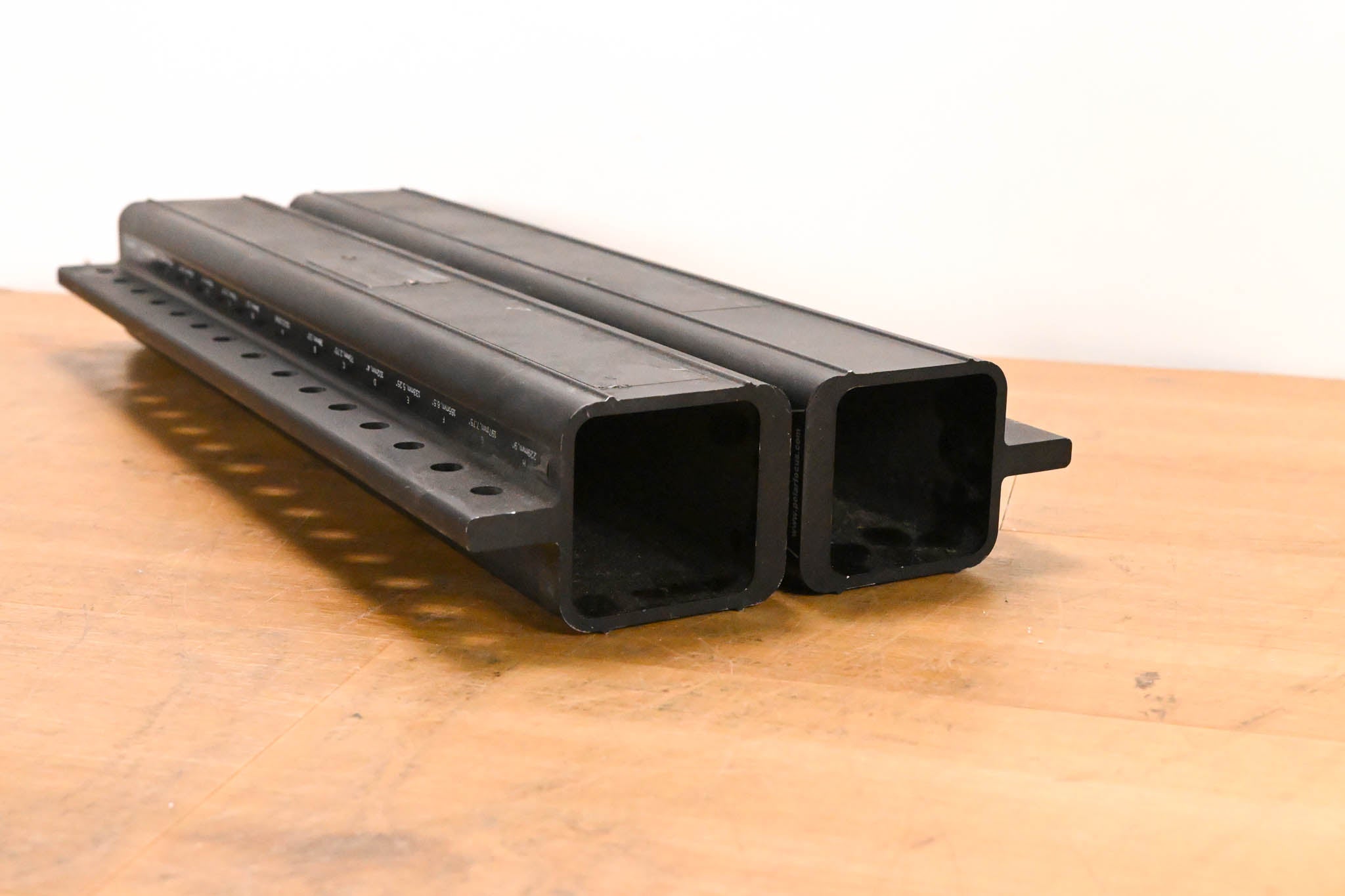 Polar Focus Zbeam ZB-20-880-B Speaker Rigging Beam