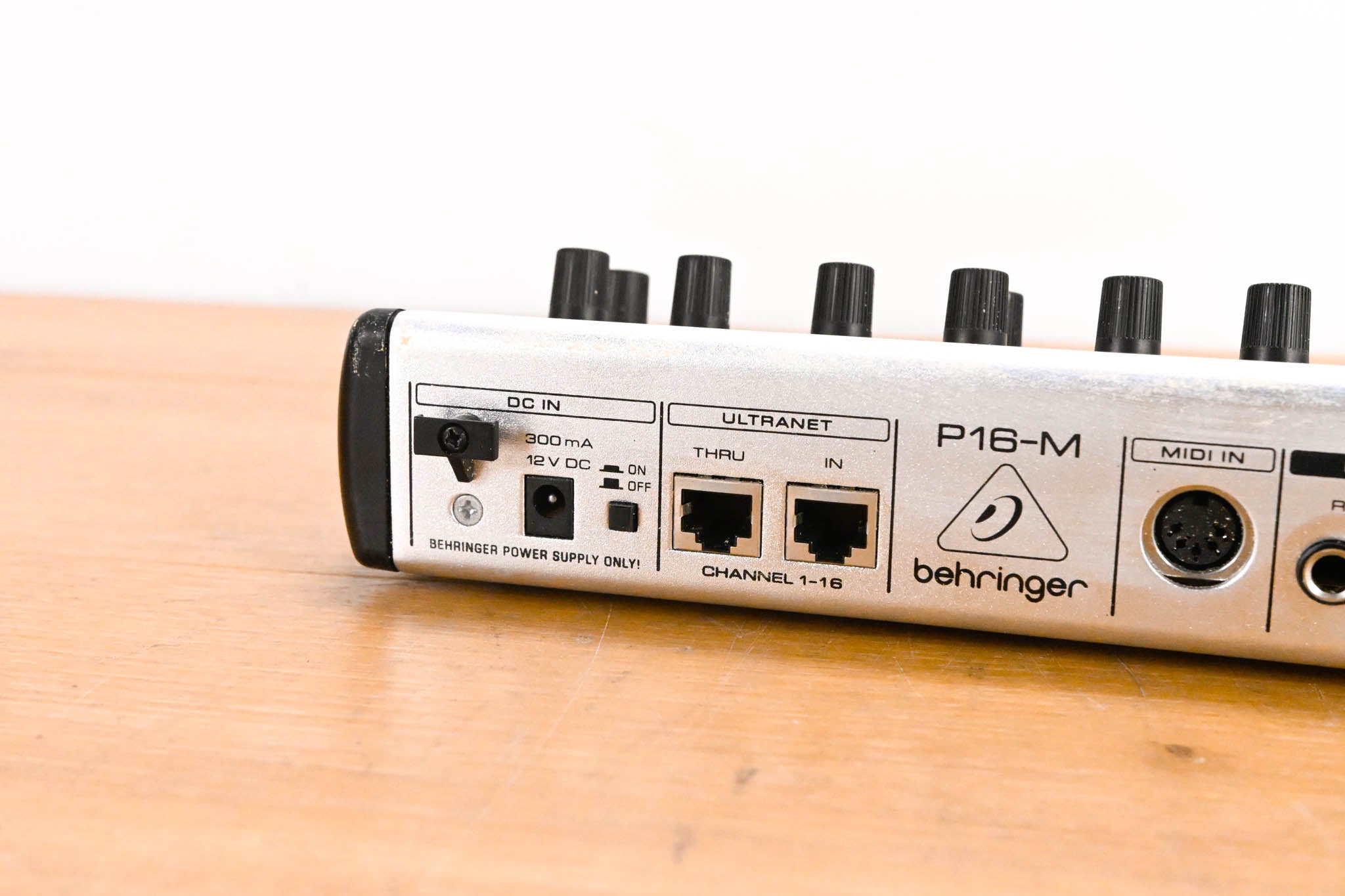 Behringer Powerplay P16-M 16-Channel Digital Personal Mixer