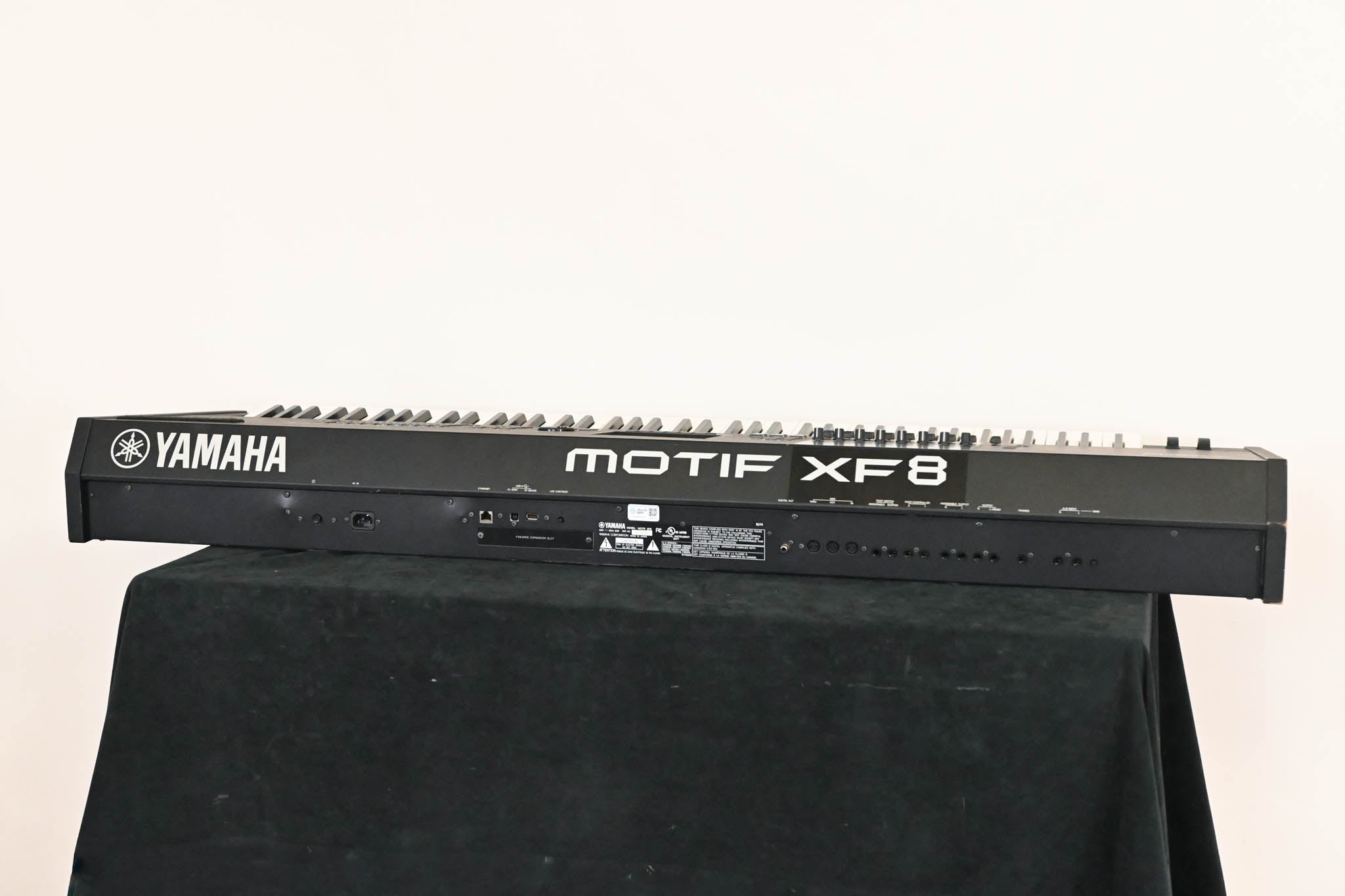 Yamaha MOTIF XF8 88-Key Workstation Keyboard