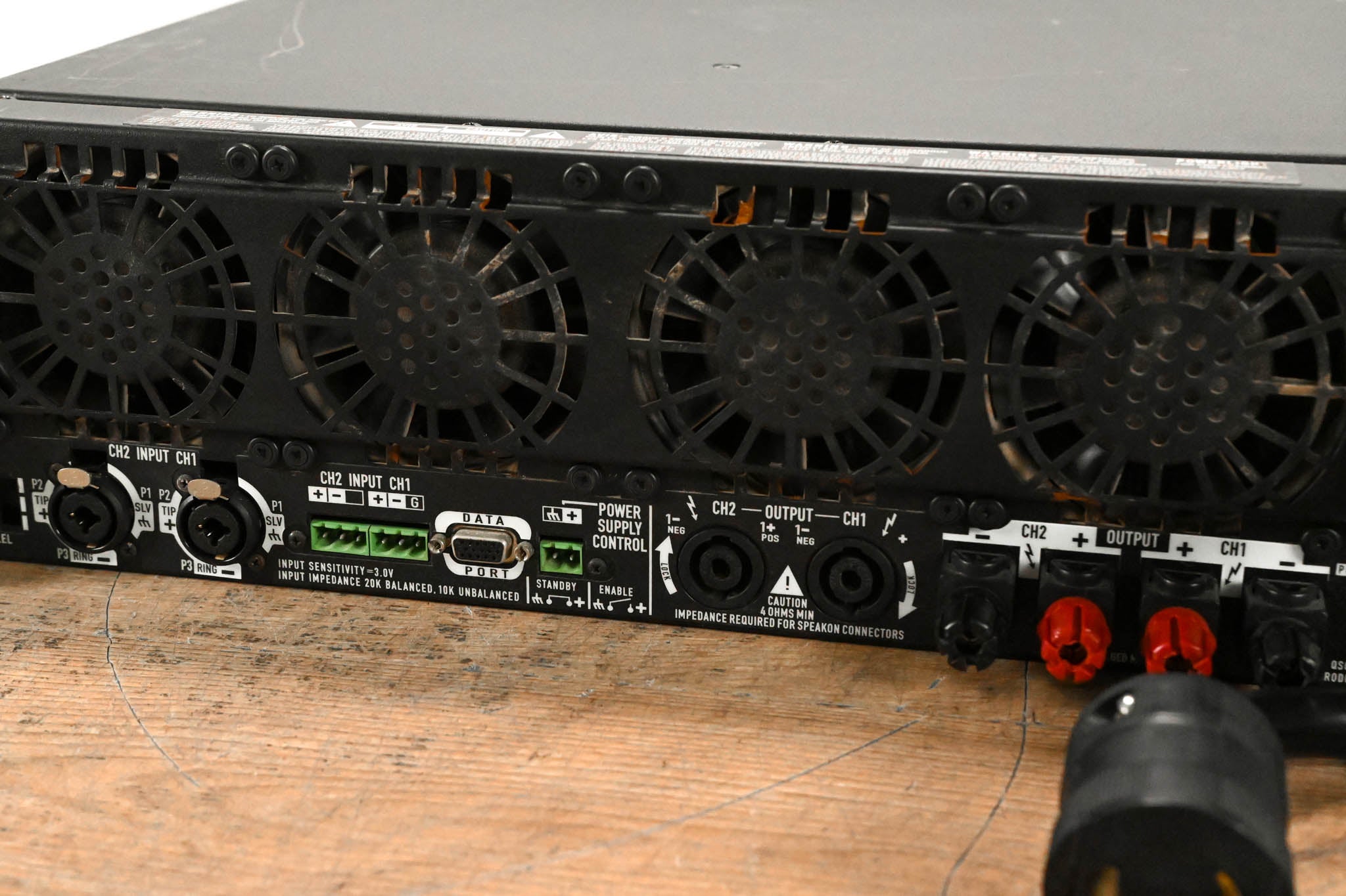 QSC PowerLight 9.0 PFC Power Factor Corrected 2-Channel Power Amplifier