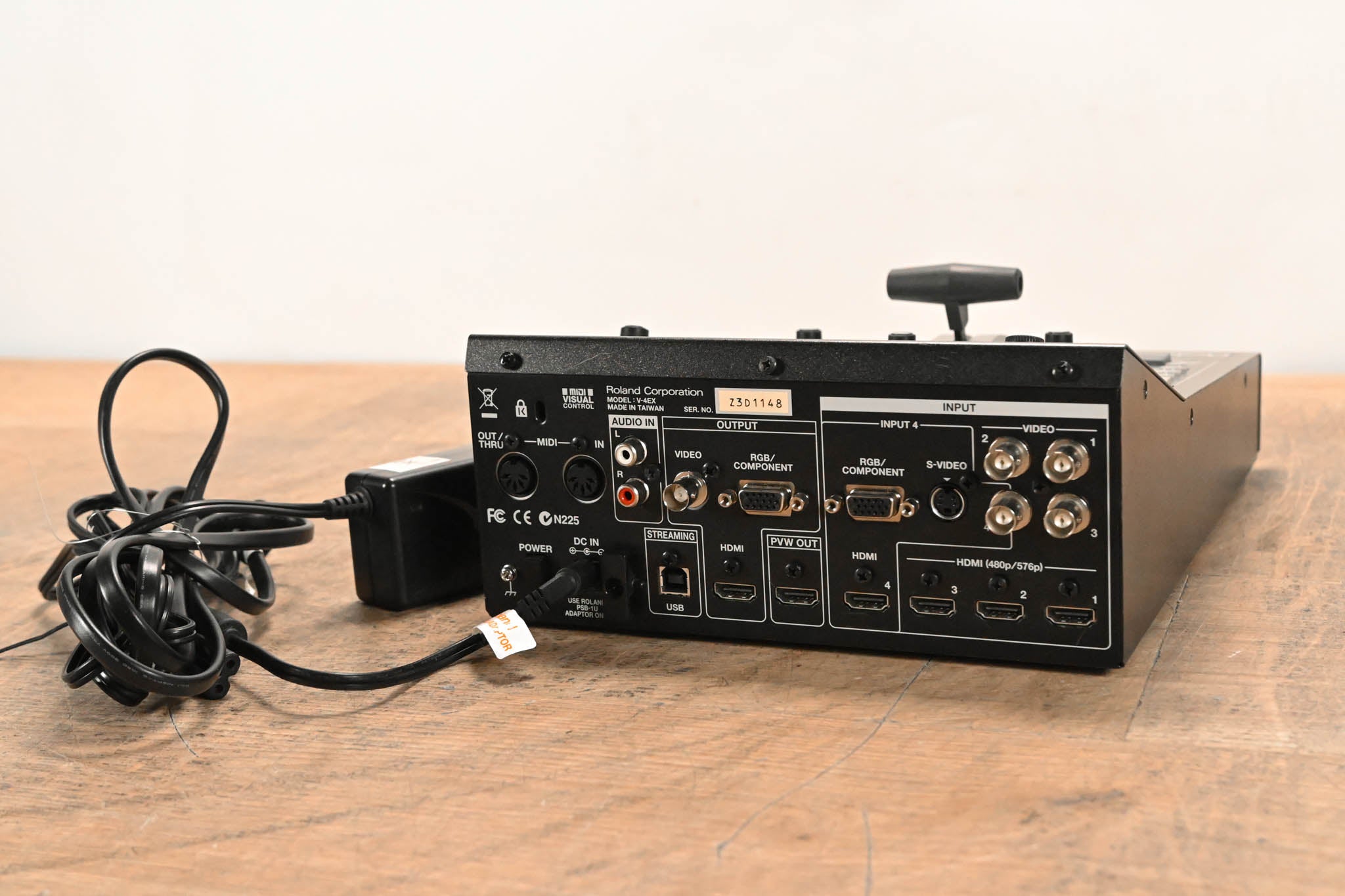 Roland V-4EX 4-Channel Digital Video Mixer with Effects