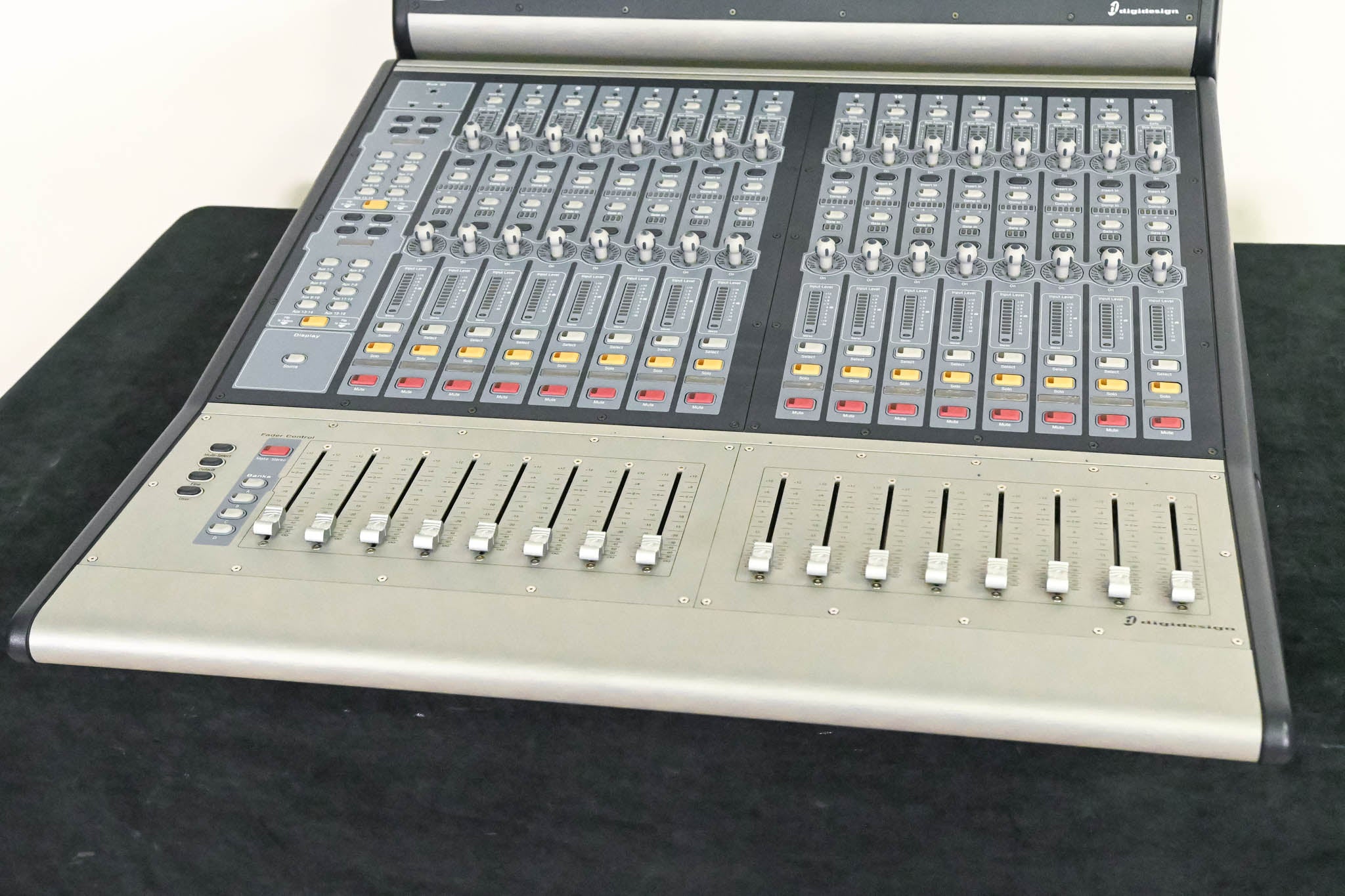 Digidesign D-Show Sidecar Extension Console