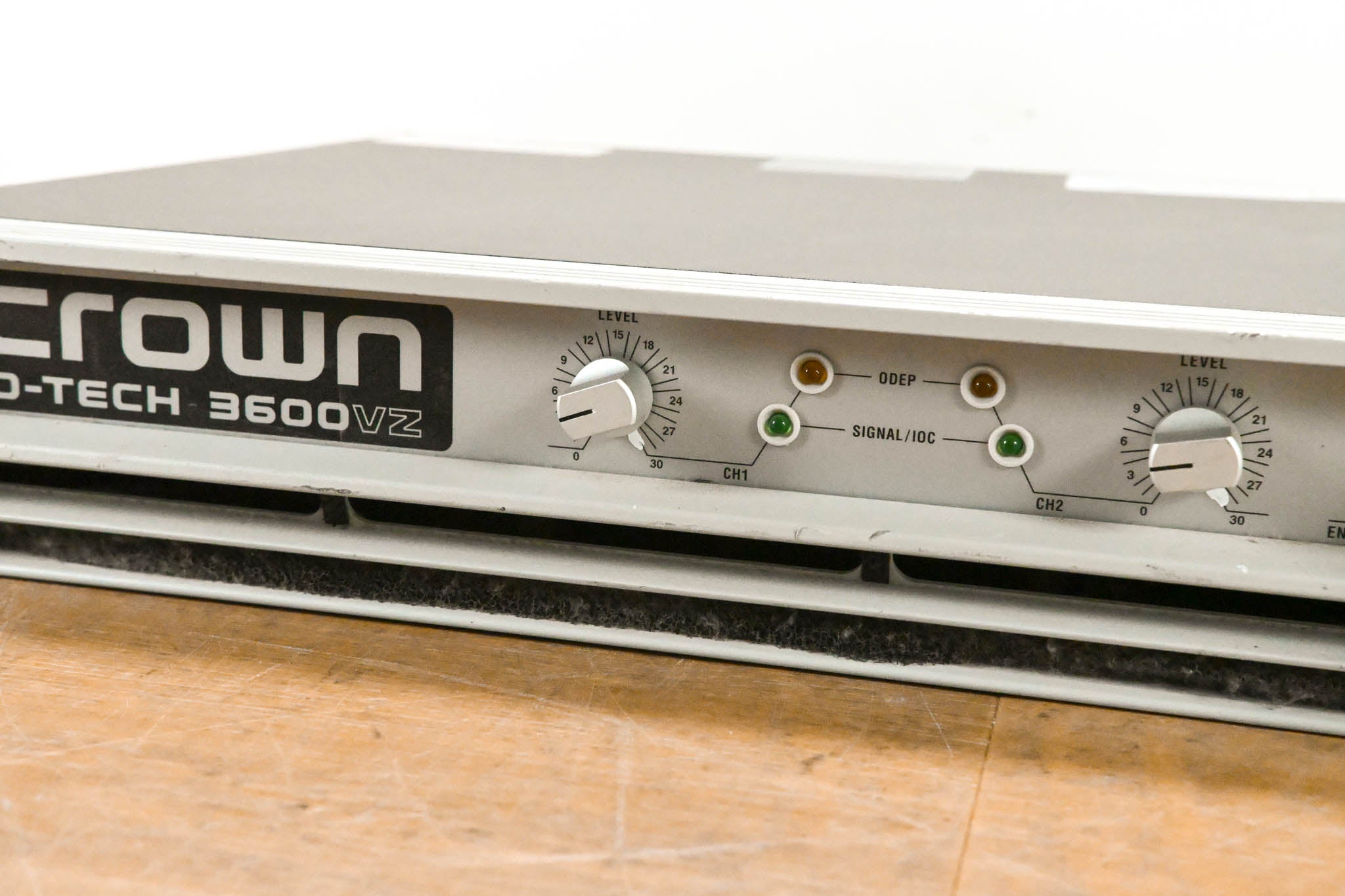 Crown Macro-Tech 3600VZ 2-Channel Power Amplifier
