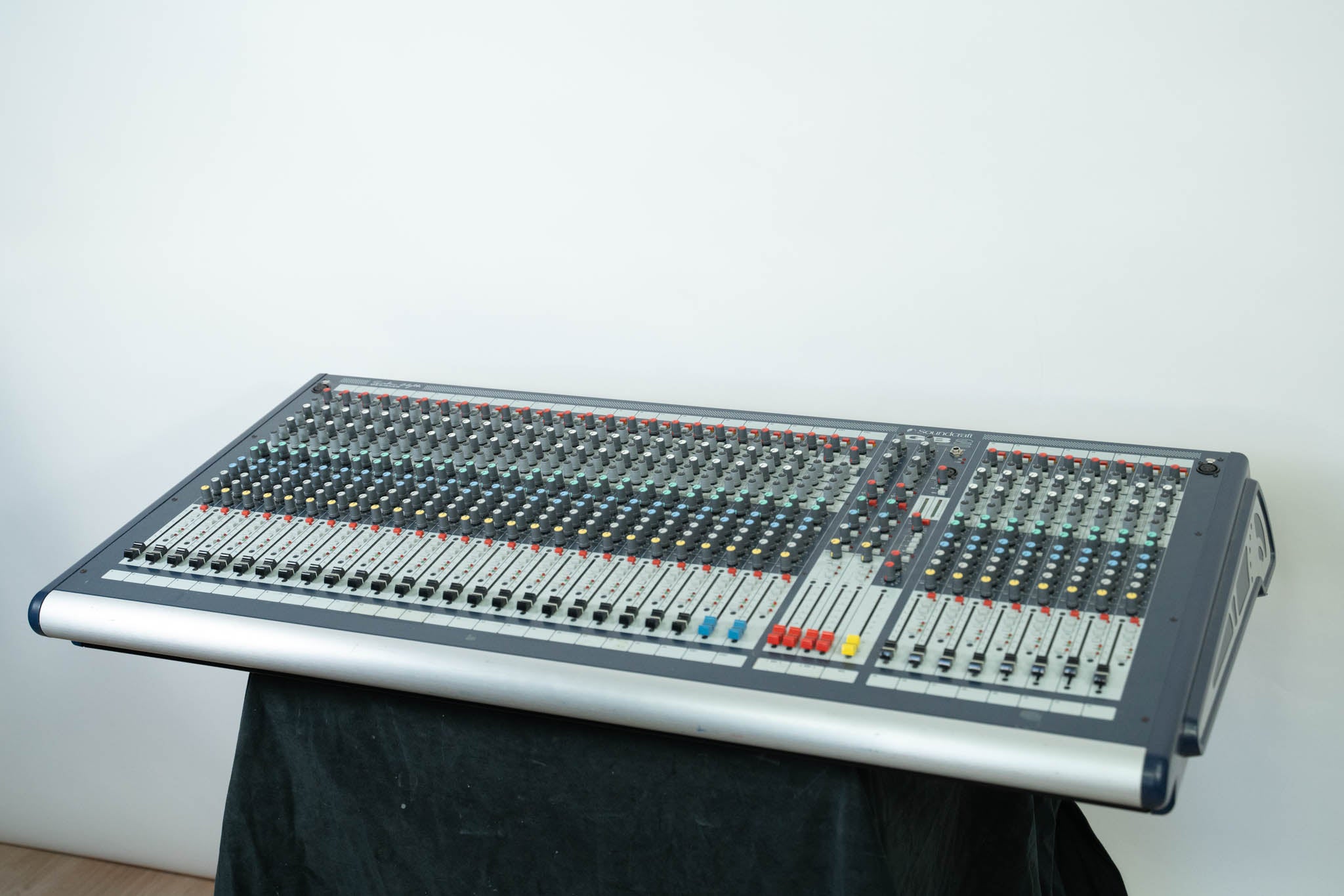 Soundcraft GB2 32-Channel Analog Mixer