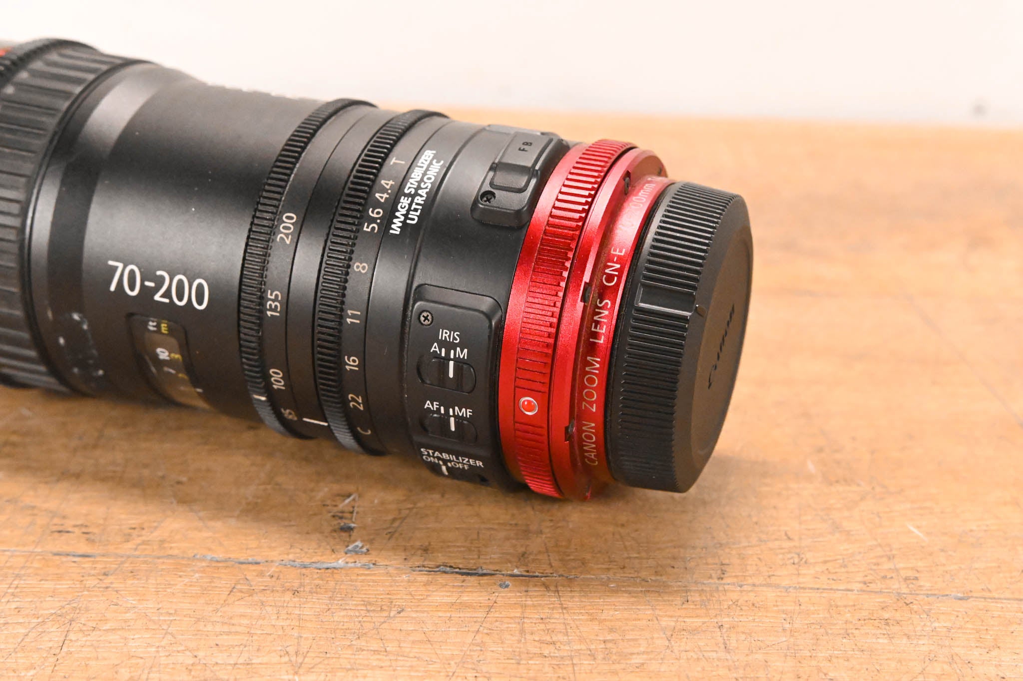 Canon CN-E 70-200mm T4.4 Compact-Servo Cine Zoom Lens (EF Mount)