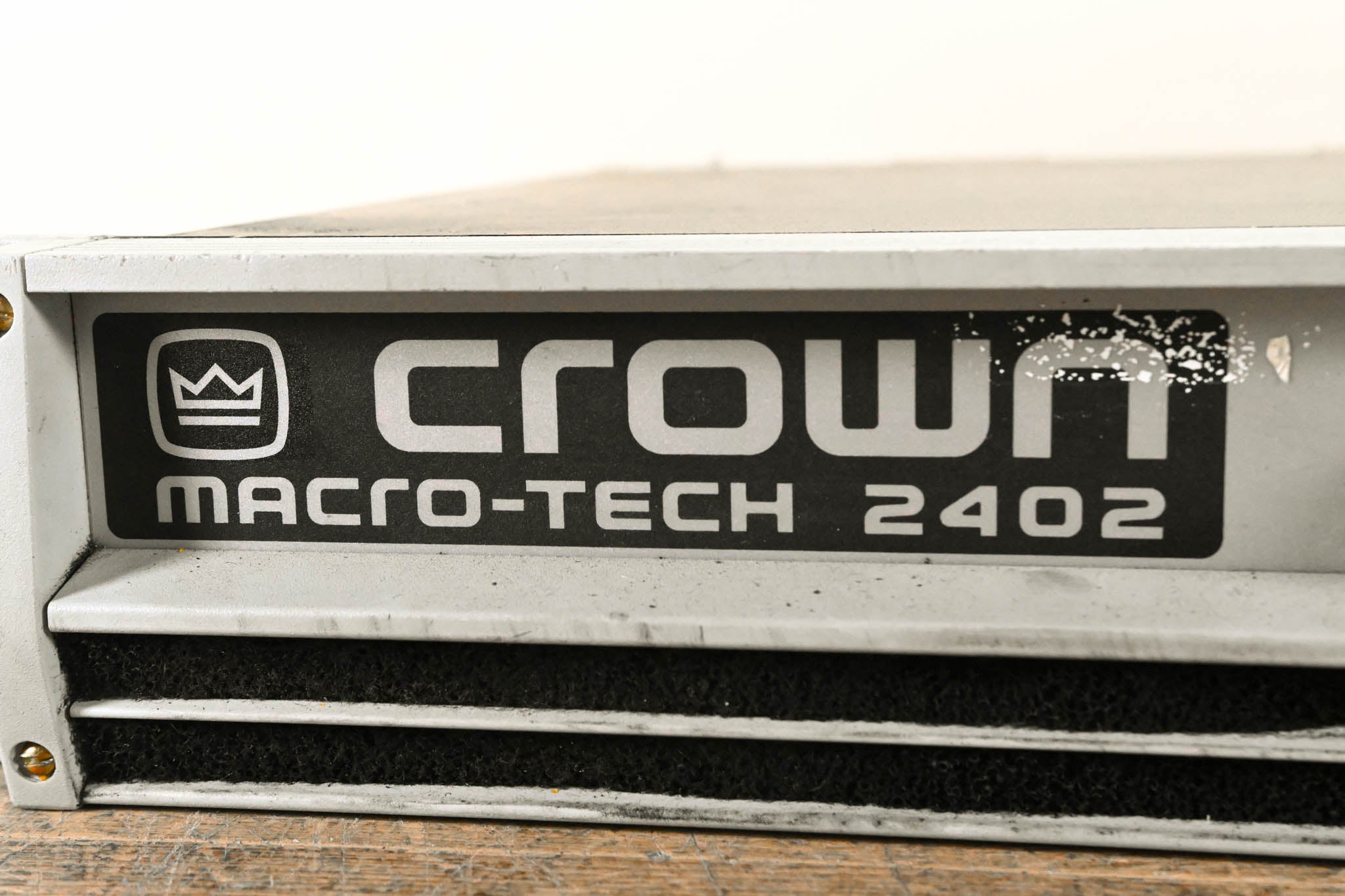 Crown Macro-Tech 2402 2-Channel Power Amplifier