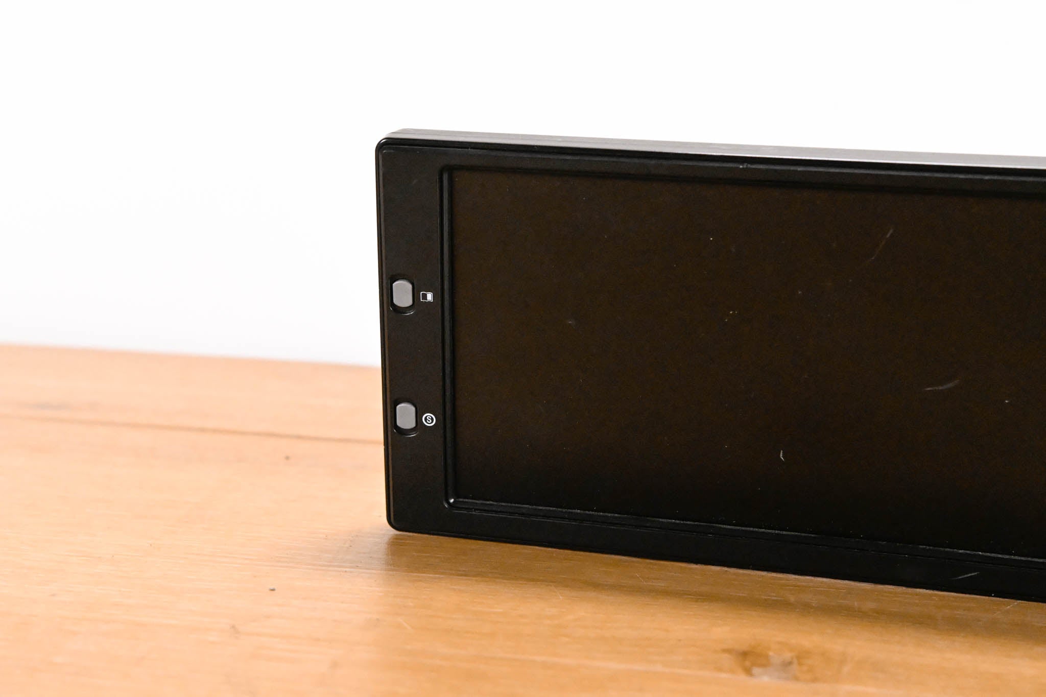 VariZoom VZ-TFT7 7″ LCD Monitor (NO POWER SUPPLY)